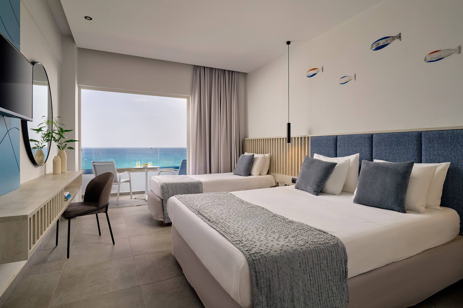 <p>Kahden hengen huone, merinäköala</p>