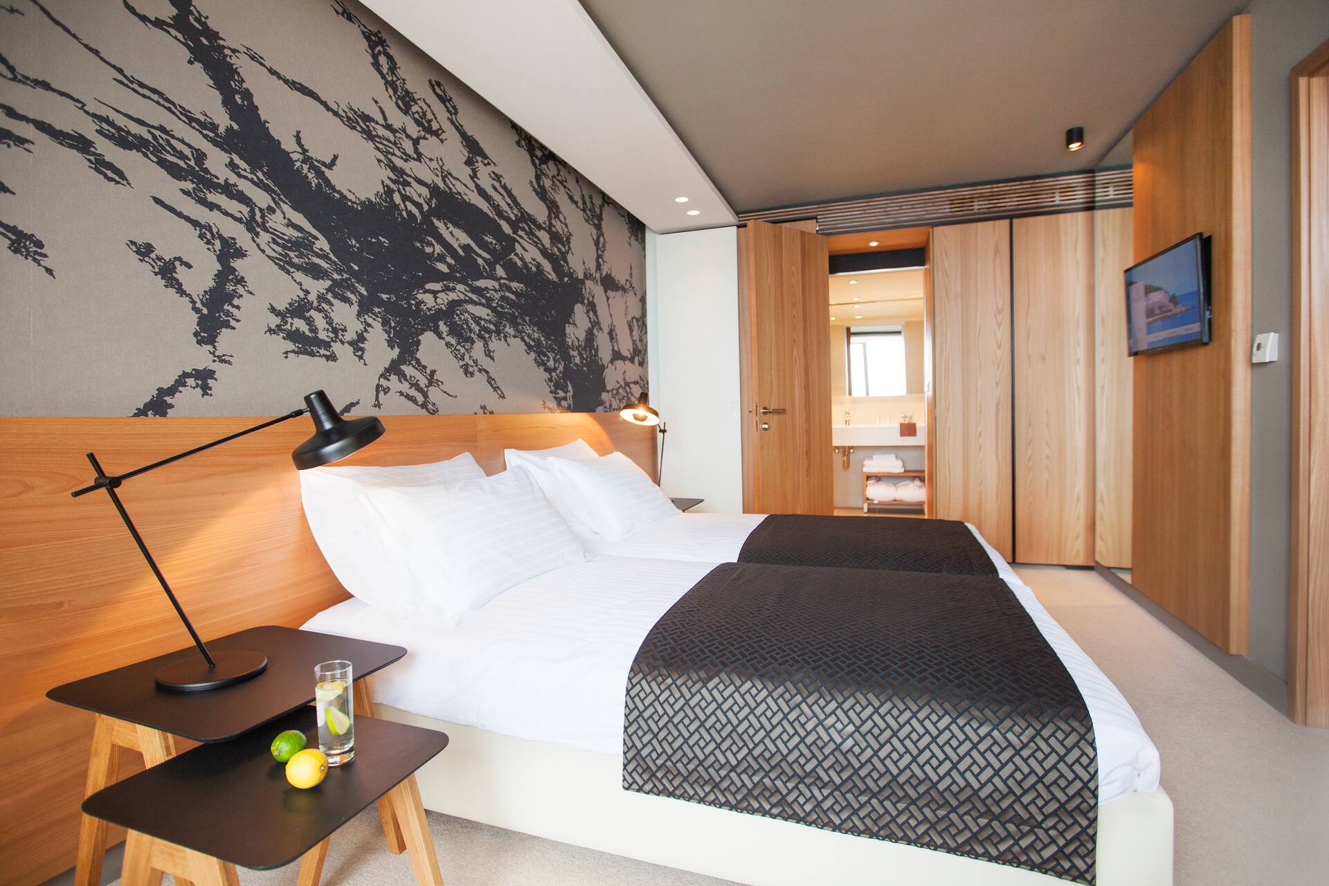 <p>Juniorsviitti, parveke ja merinäköala</p>