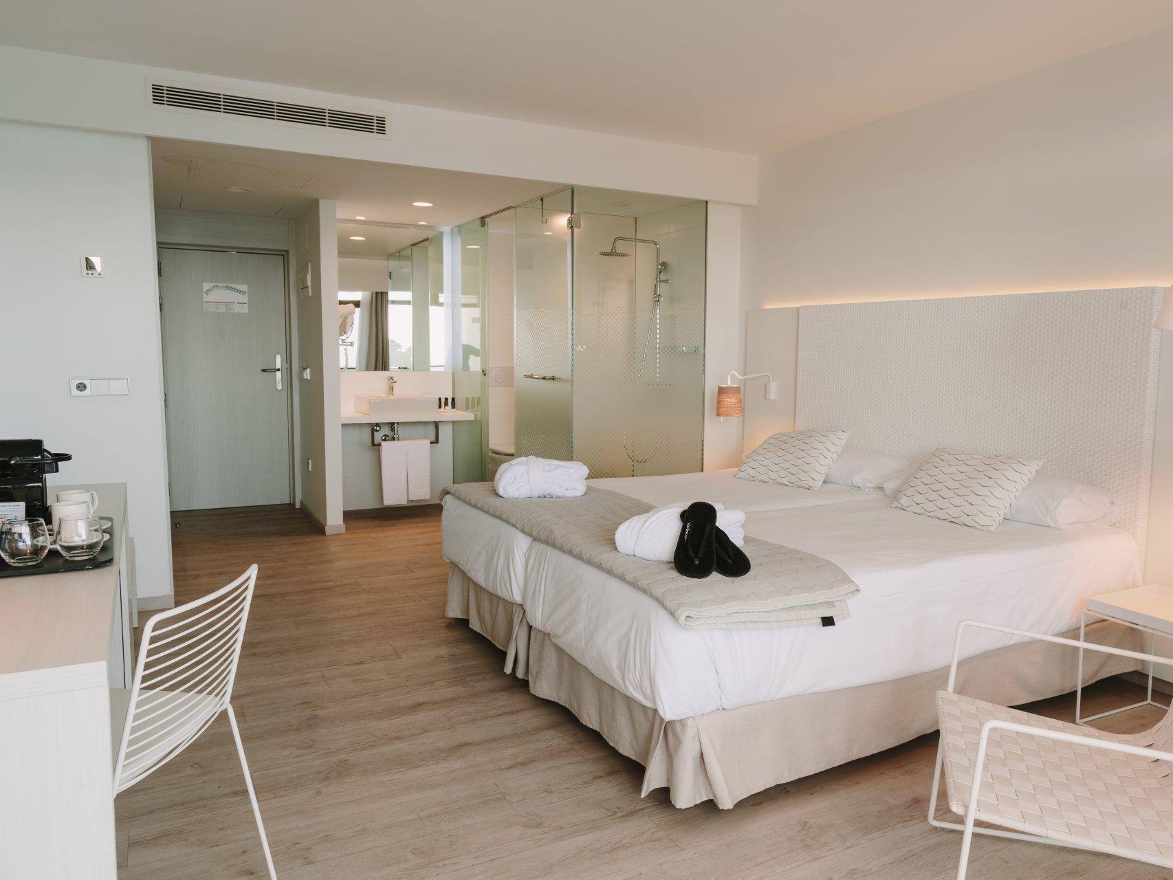 <p>Kahden hengen huone lähellä rantaa</p>