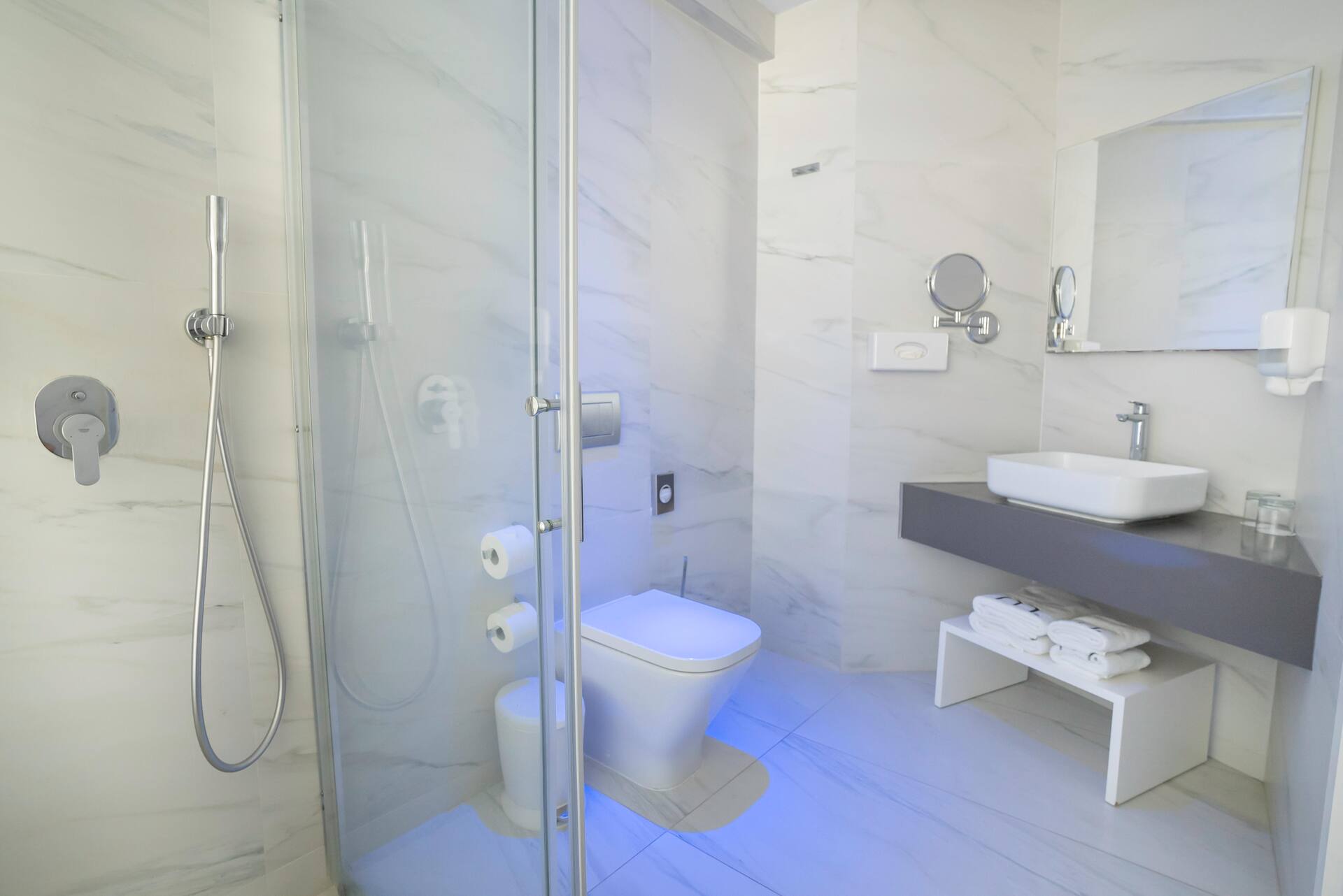 <p>Superior-huone</p>