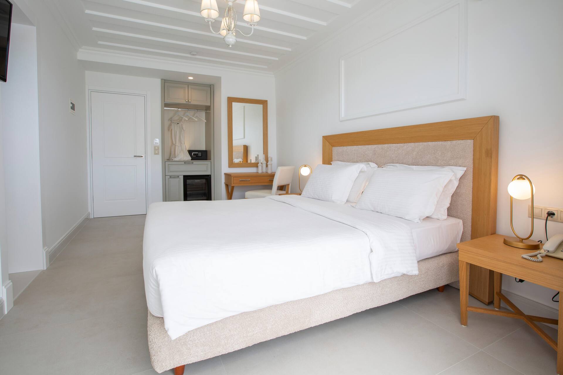 <p>Superior-huone</p>