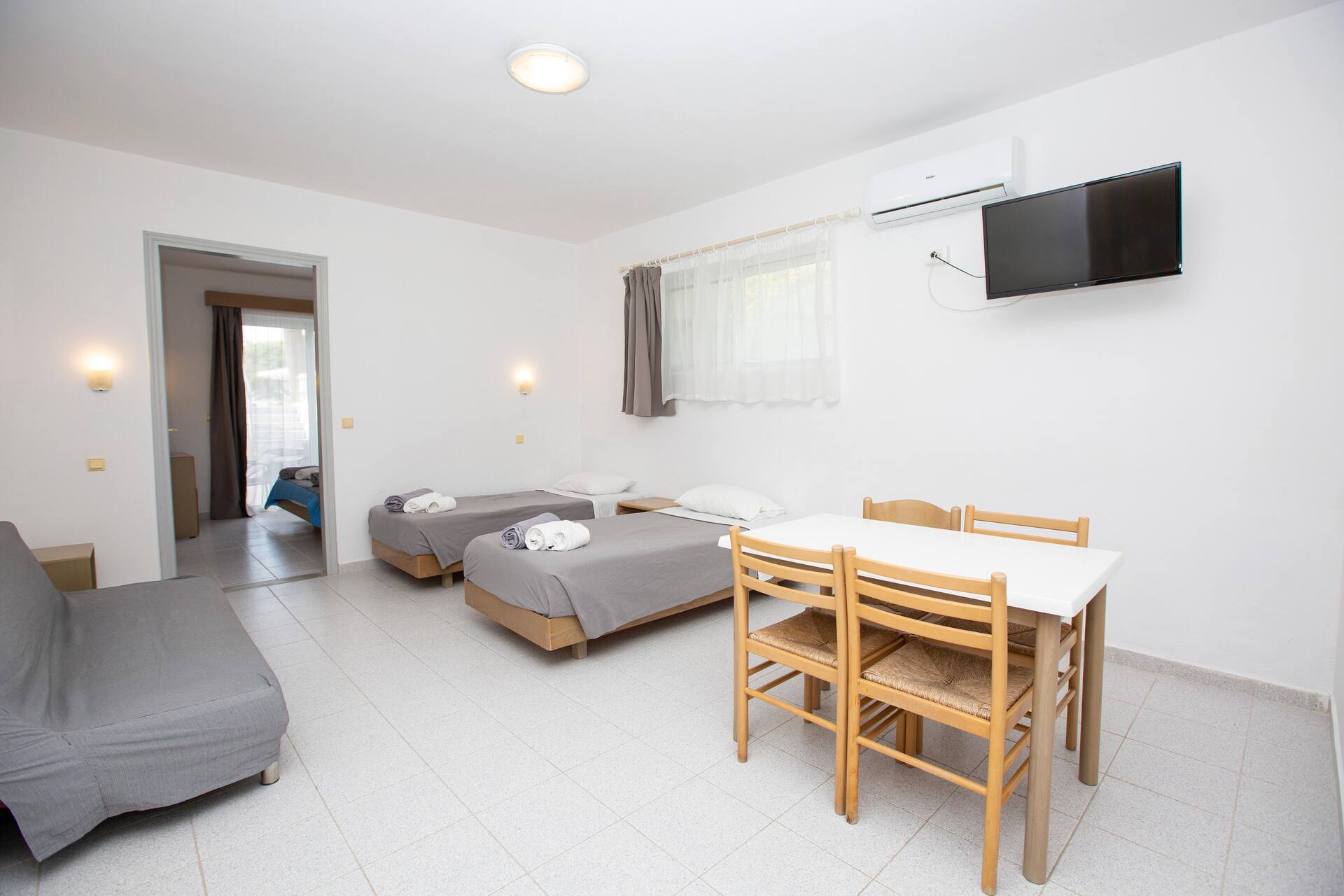 <p>Kaksio, maataso</p>