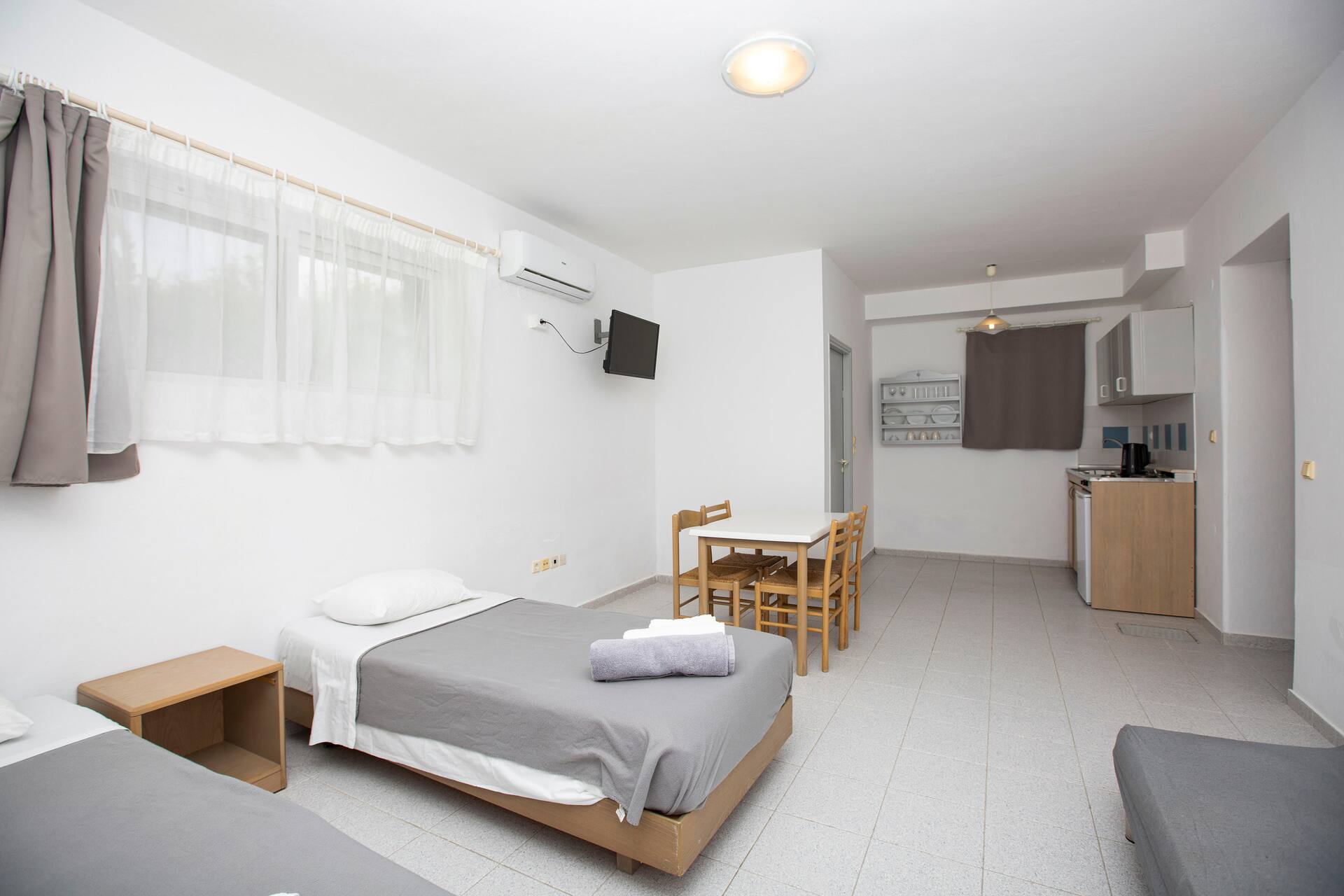 <p>Kaksio, maataso</p>