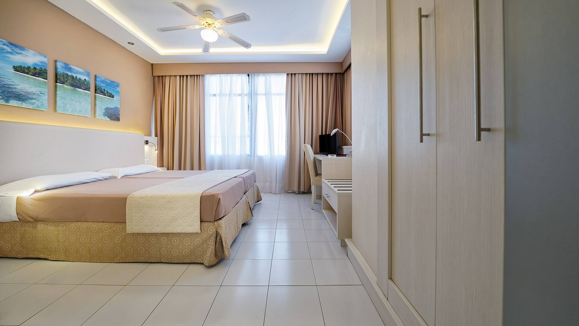 <p>Yhden hengen huone</p>