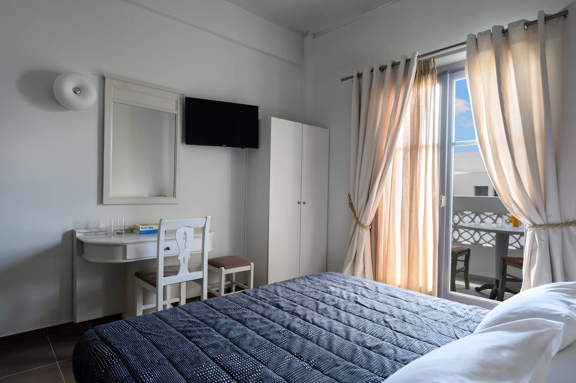 <p>Kahden hengen huone</p>