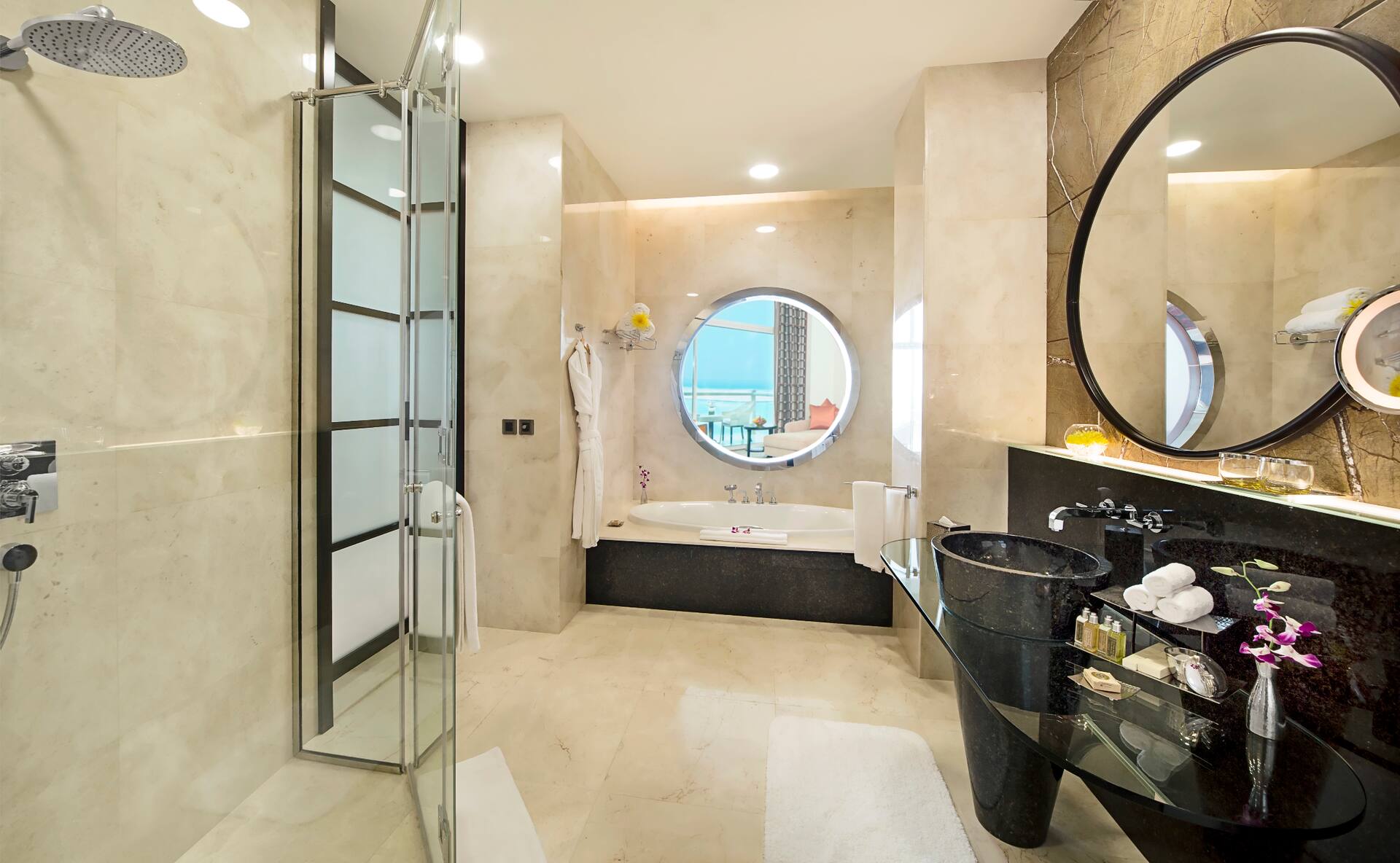 <p>Deluxe Gulf view -huone</p>