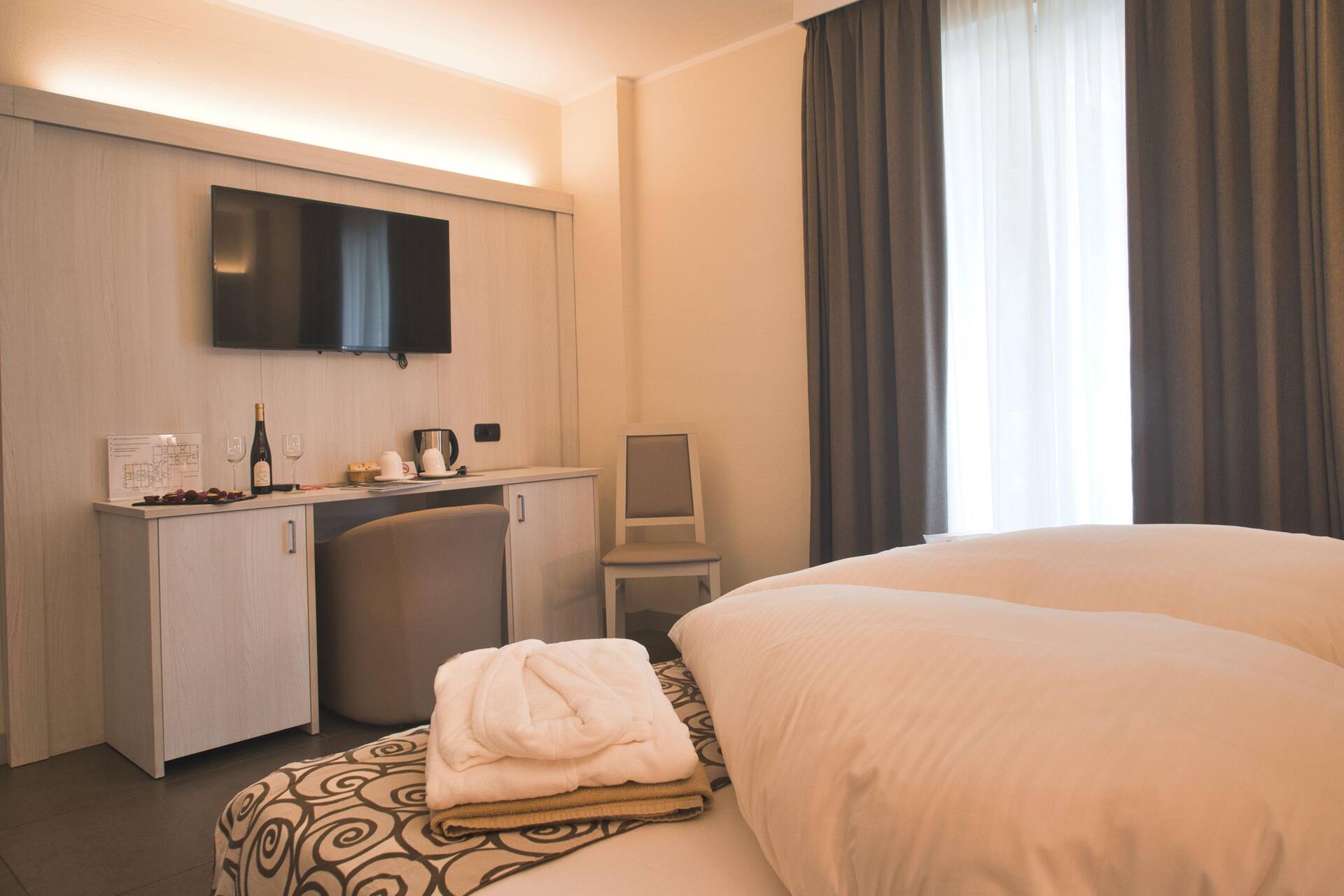 <p>Romantic-huone</p>