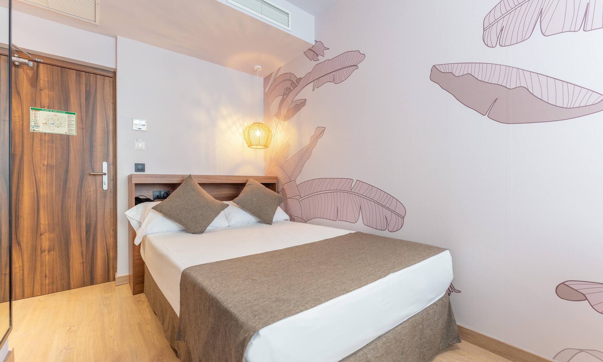 <p>yhden hengen huone</p>