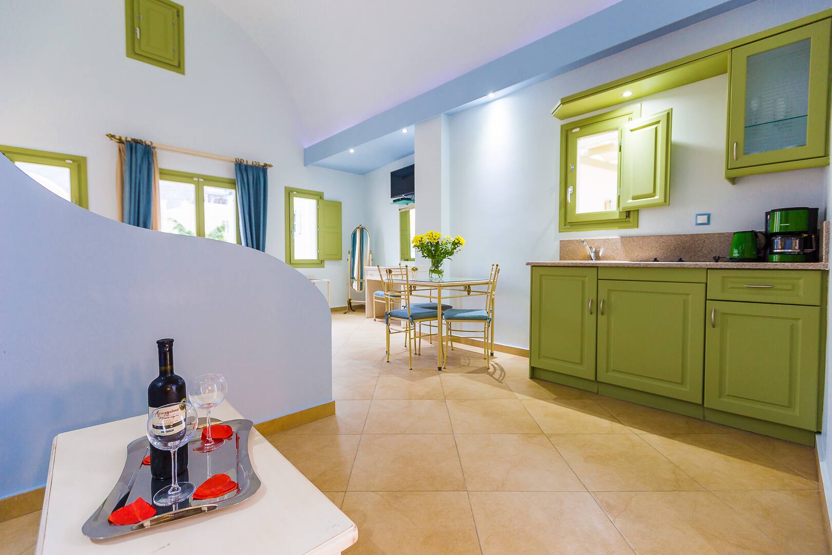 <p>Juniorsviitti</p>