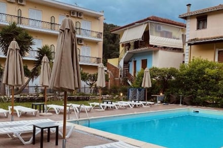 Central Hotel Parga