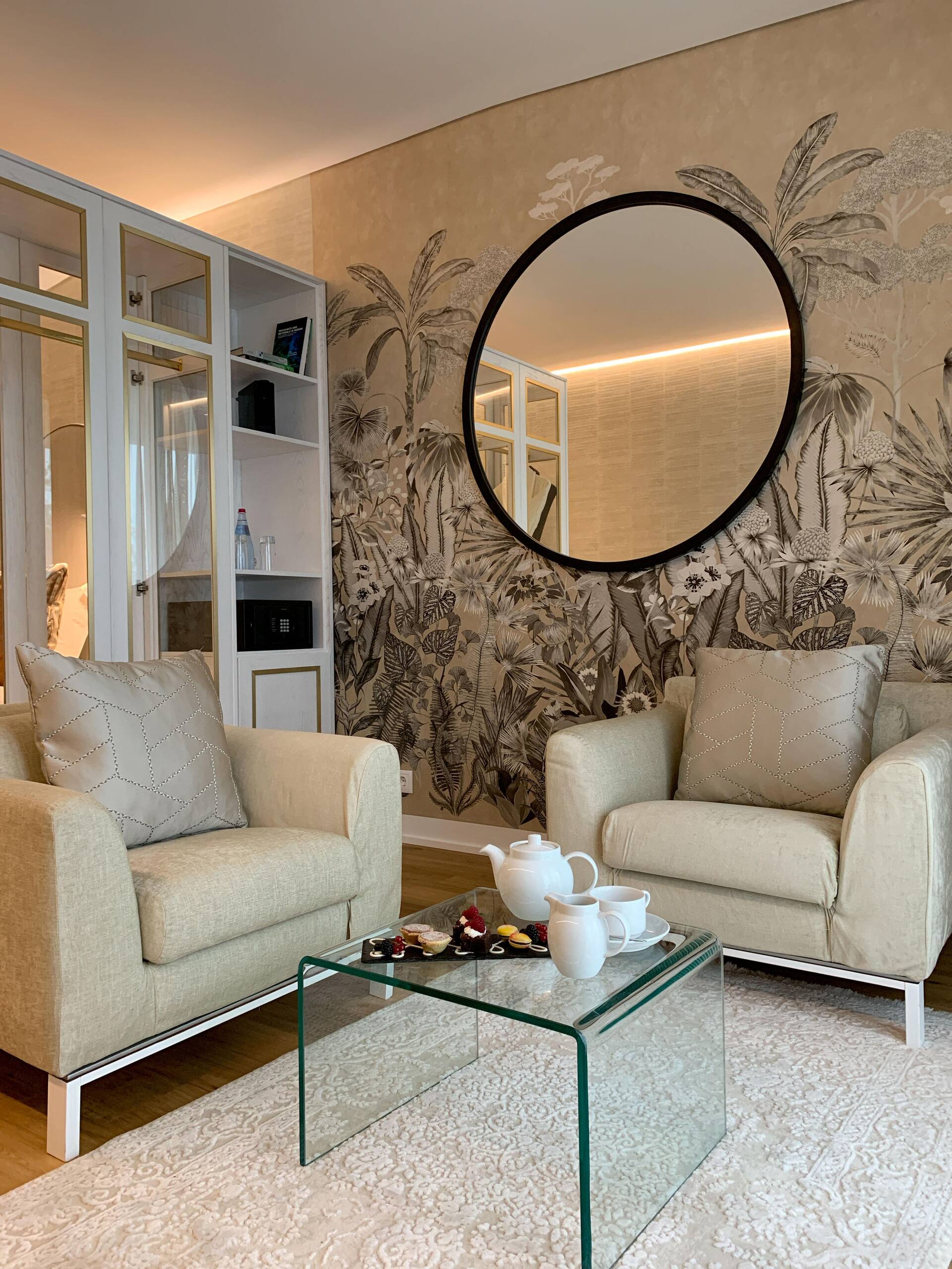 <p>Premier-juniorsviitti</p>