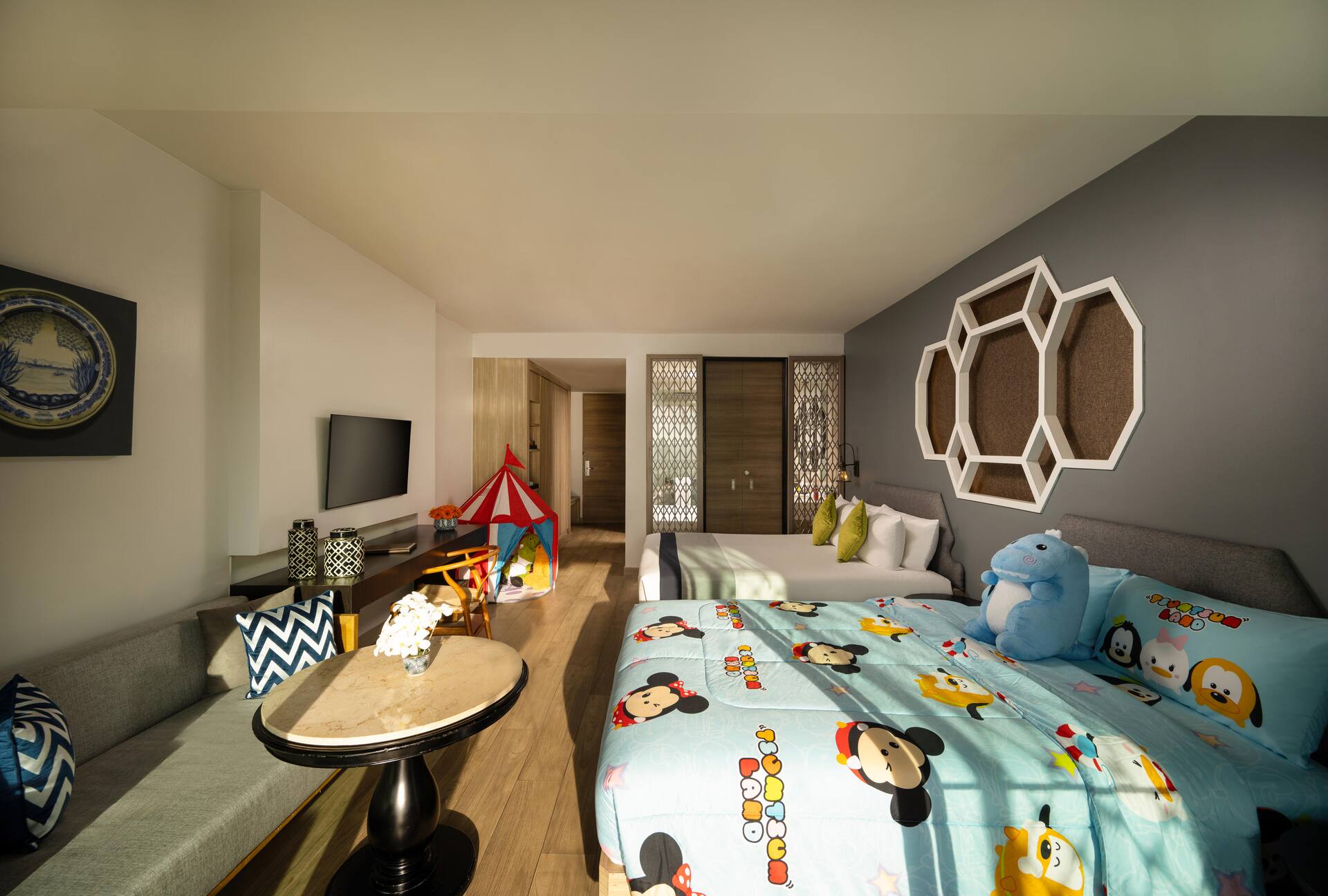 <p>Premier-perhehuone meren puolella</p>