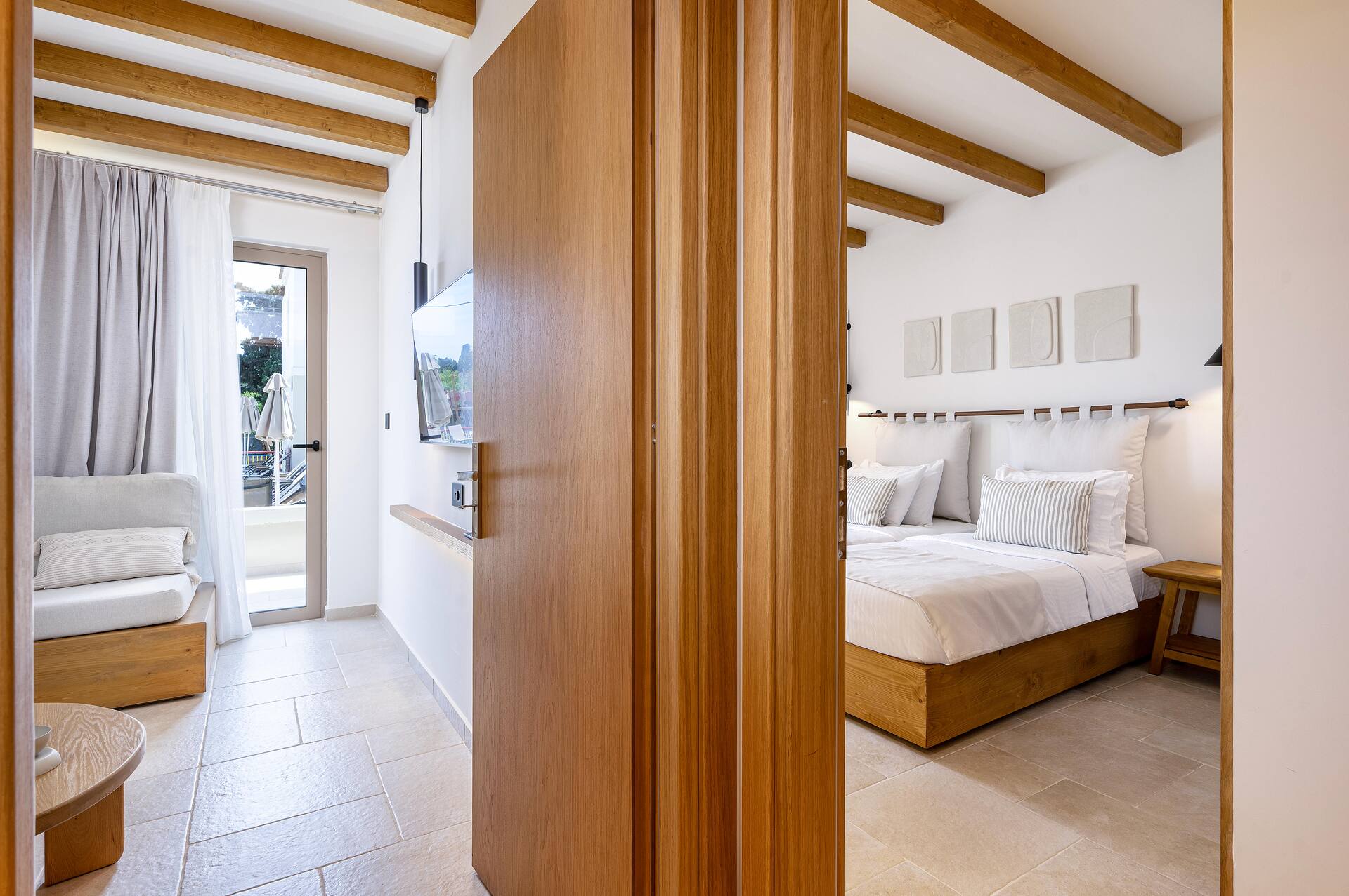 <p>Superior-kaksio / Aegean-sviitti / Aegean-perhesviitti</p>