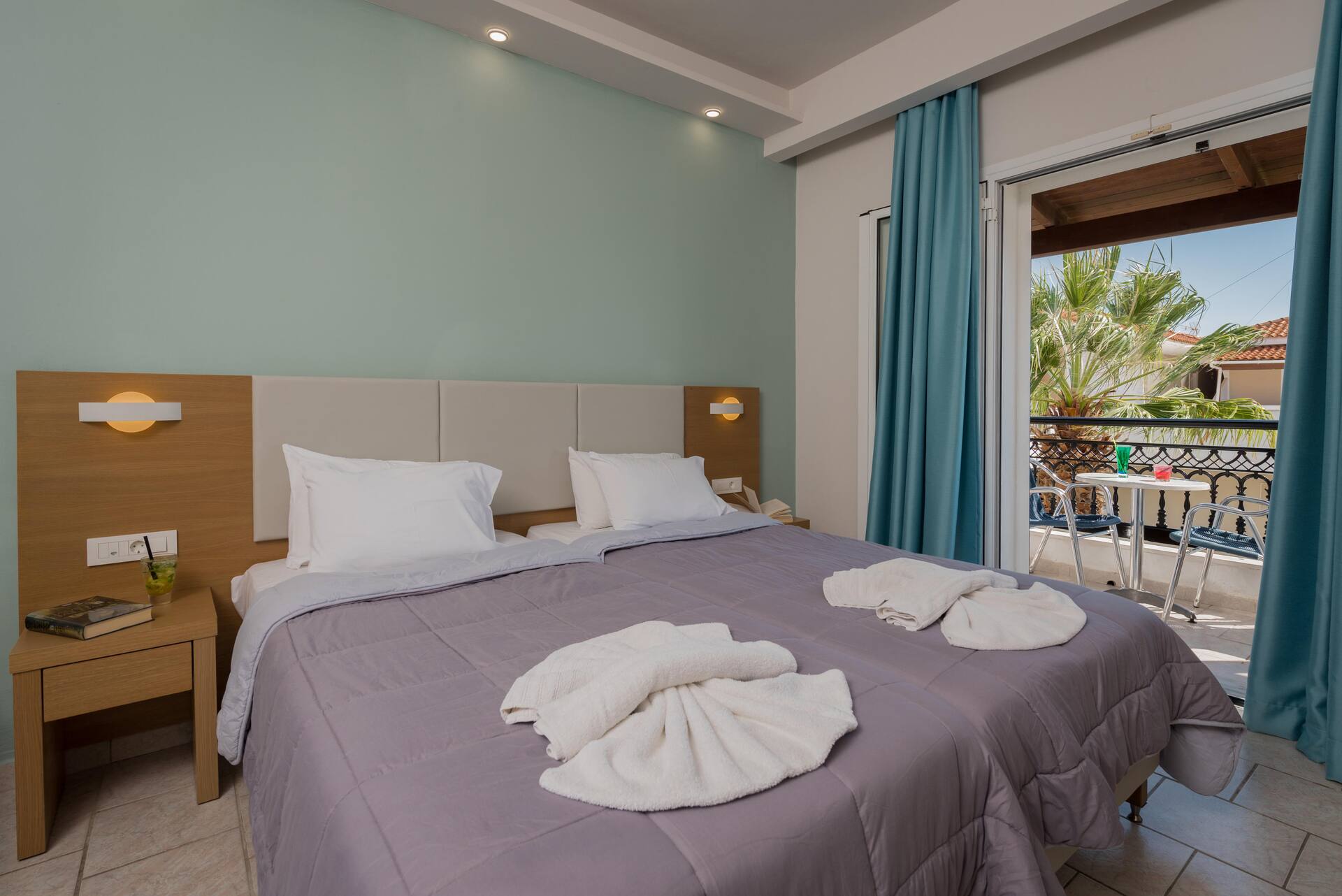 <p>kahden hengen Superior-huone</p>