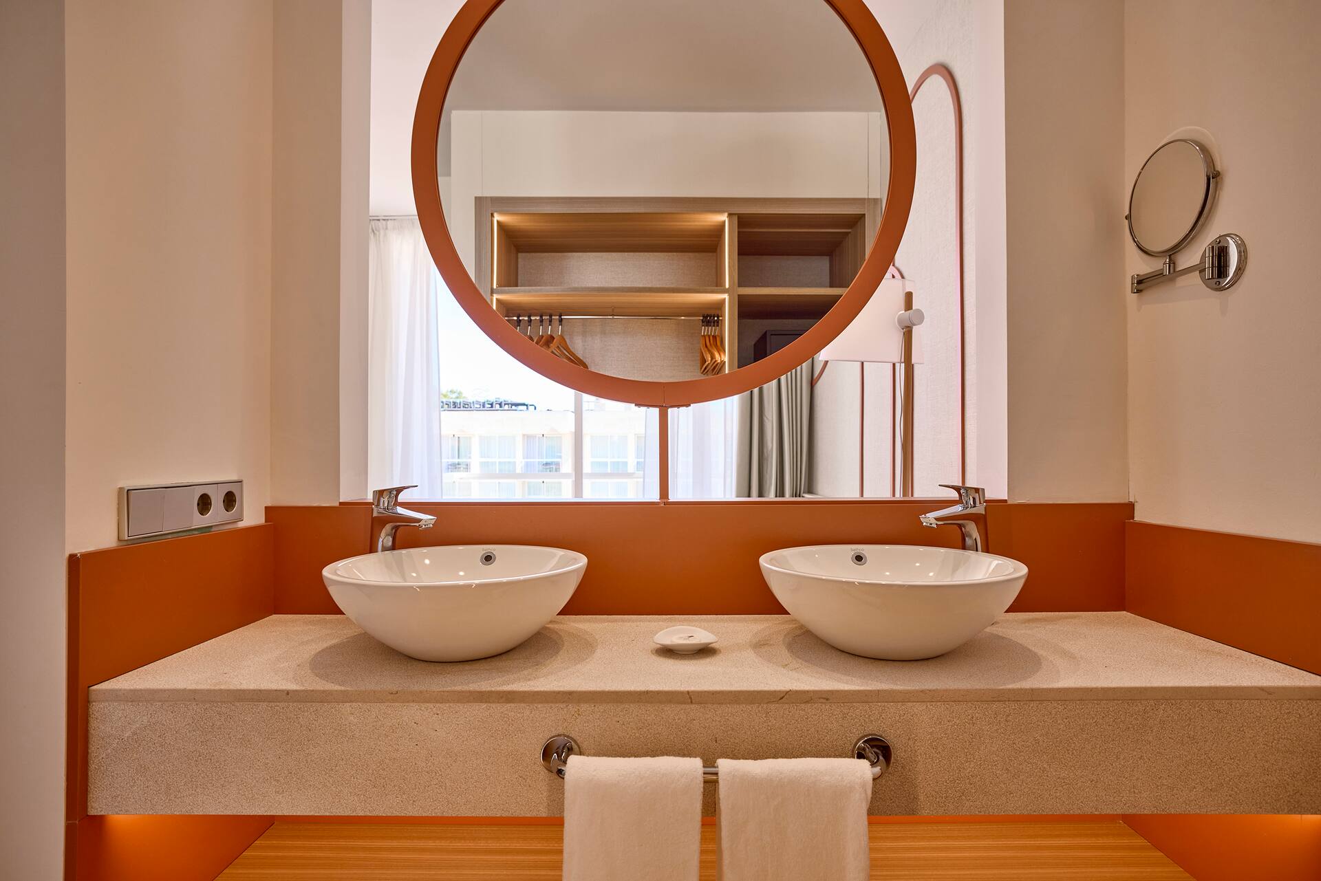 <p>Juniorsviitti</p>