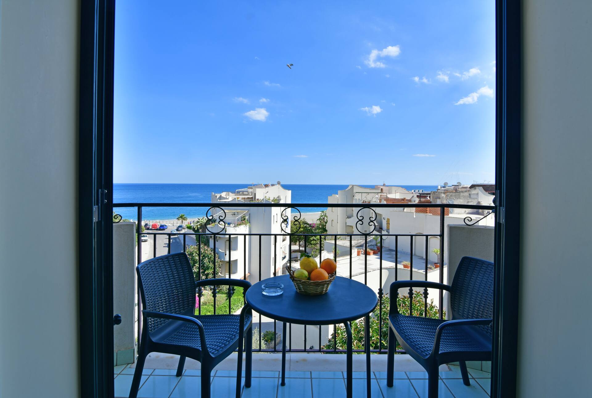 <p>Superior-huone</p>