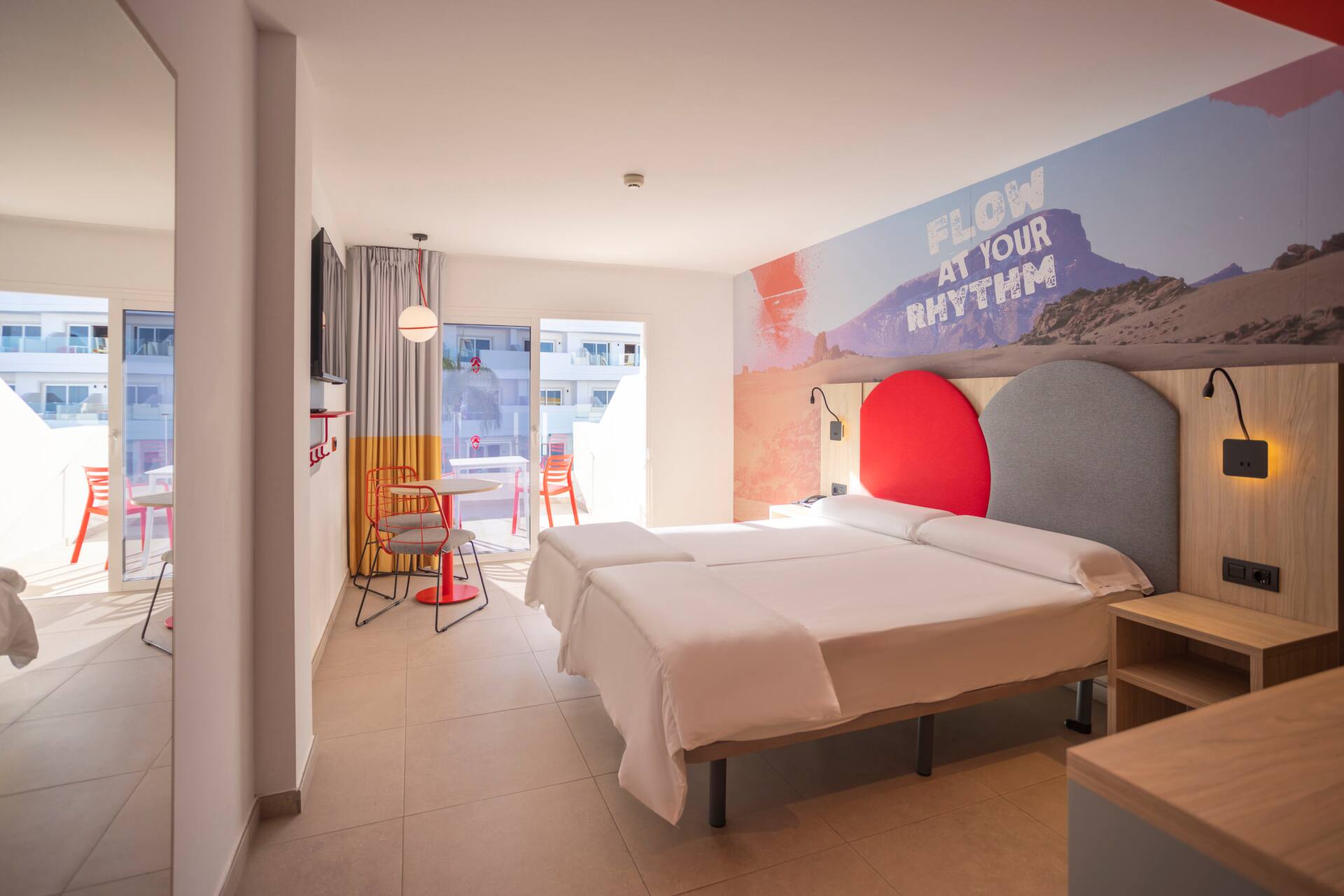 <p>The Flow -huone, sivuttainen merinäköala</p>