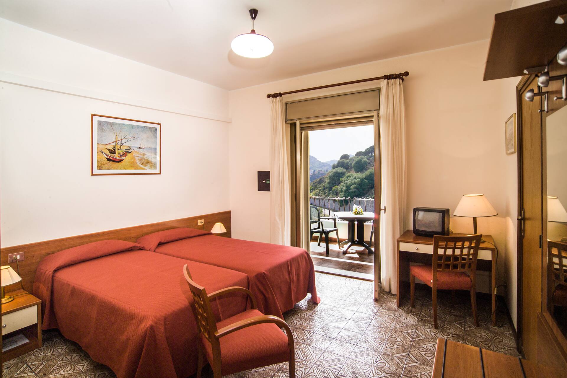 <p>Kahden hengen huone</p>