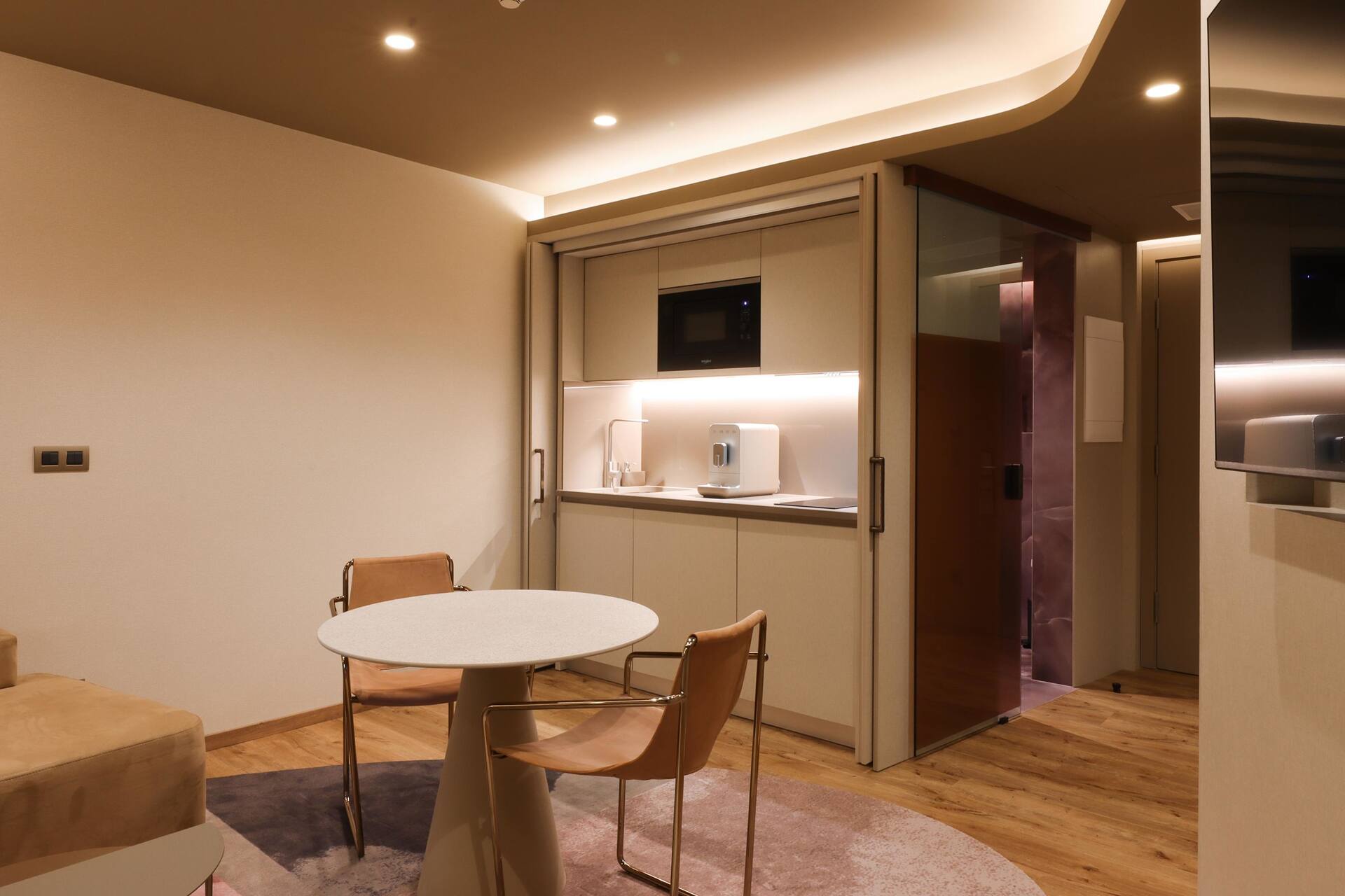 <p>Deluxe-juniorsviitti, merinäköala</p>