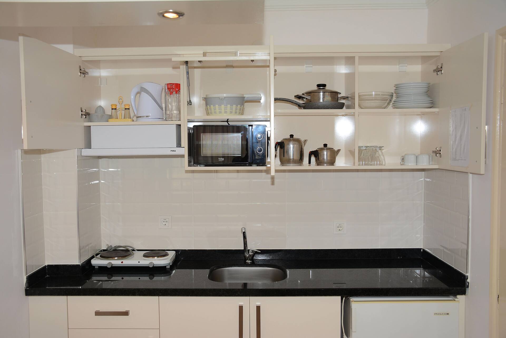 <p>kaksio sivurakennuksessa</p>