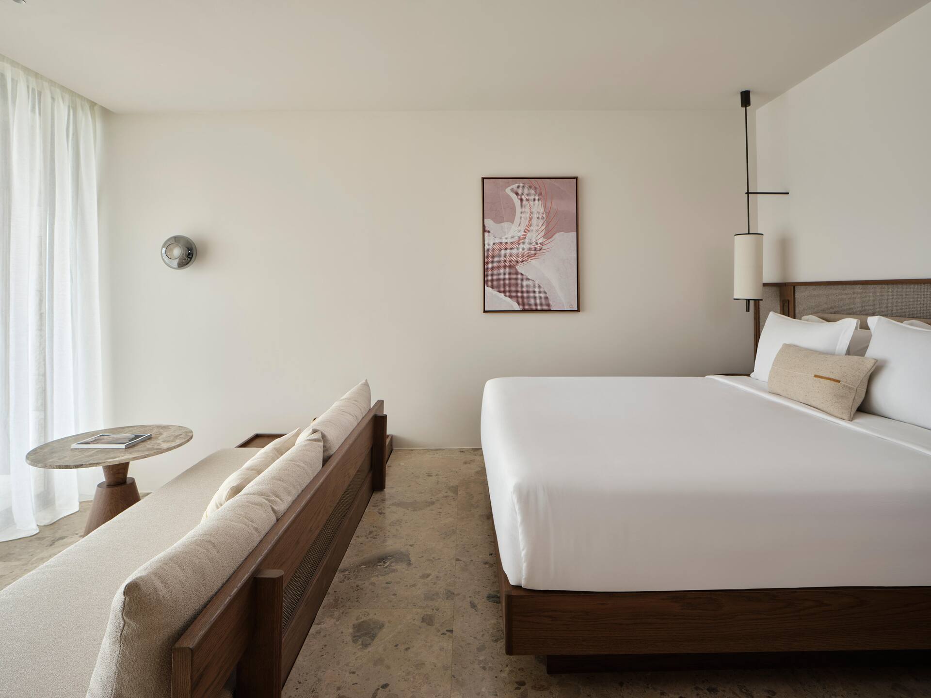 <p>Juniorsviitti, terassi ja oma uima-allas</p>