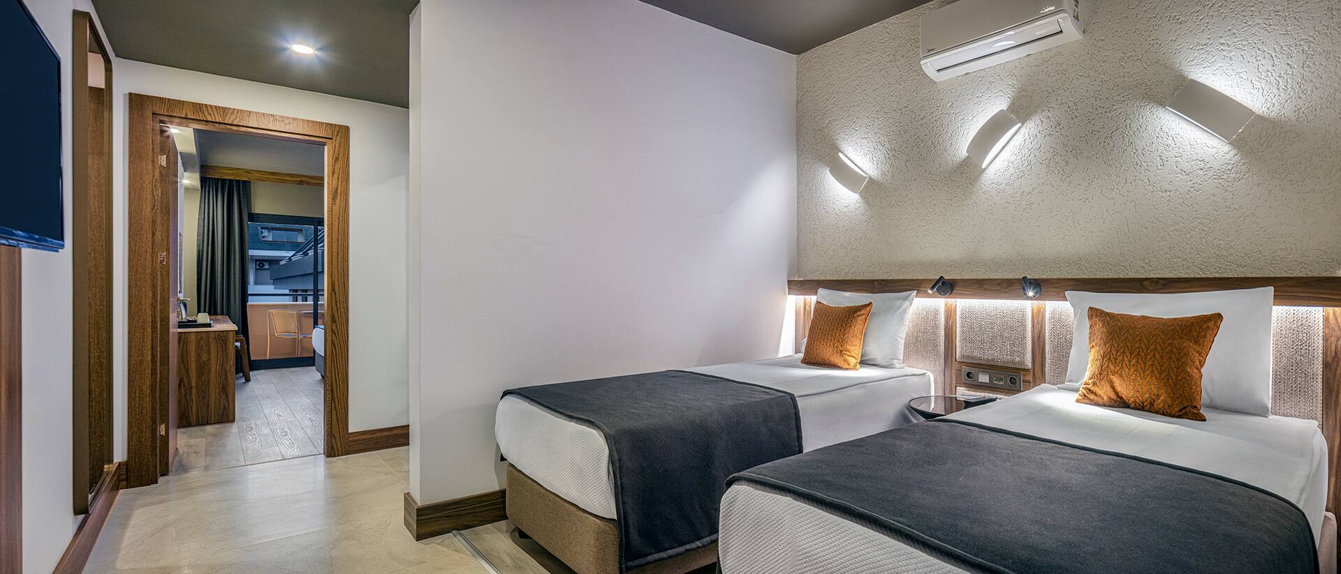 <p>Deluxe-perhehuone</p>