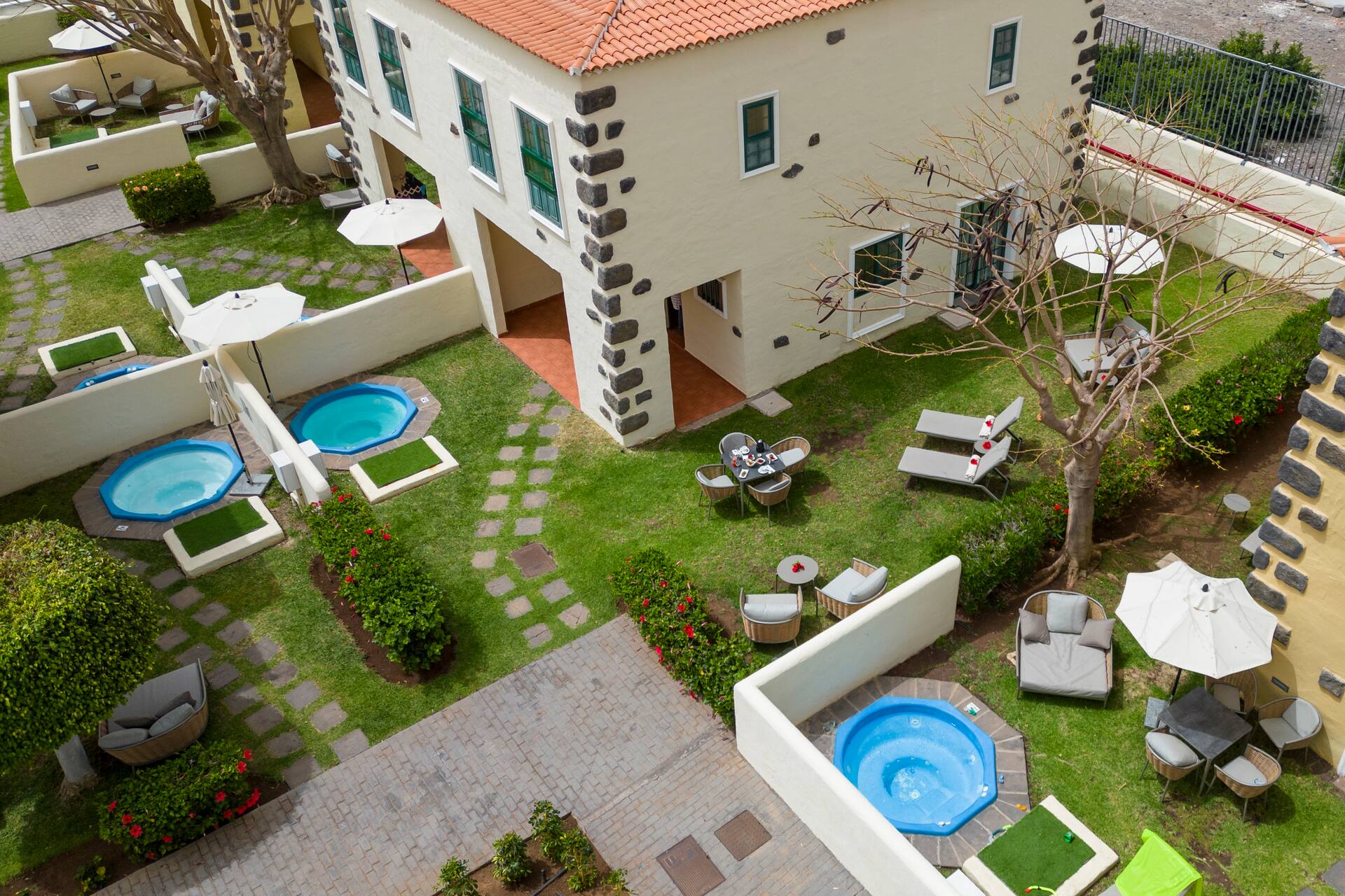 <p>Huvila, kaksi makuuhuonetta</p>