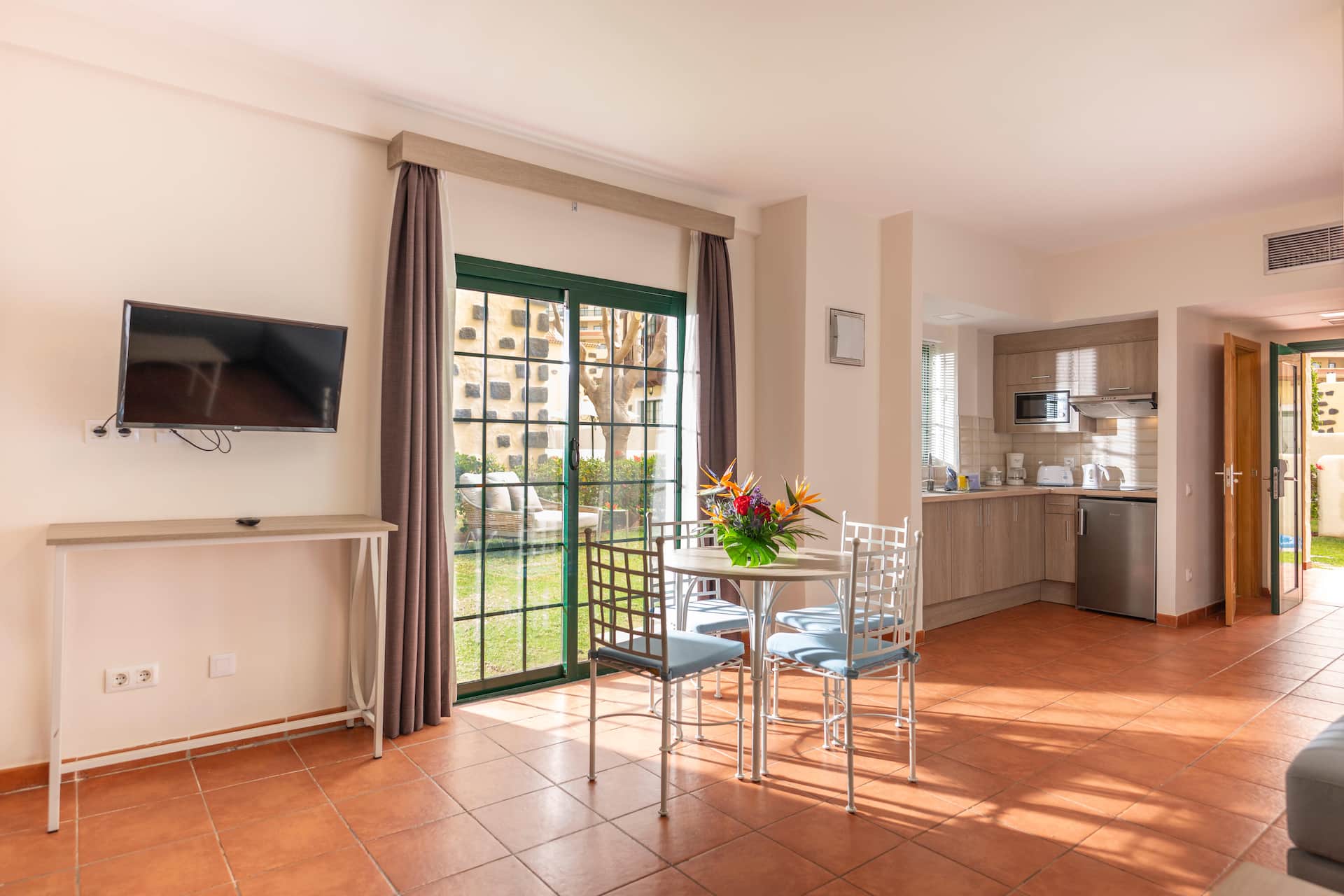 <p>Huvila, yksi makuuhuone</p>