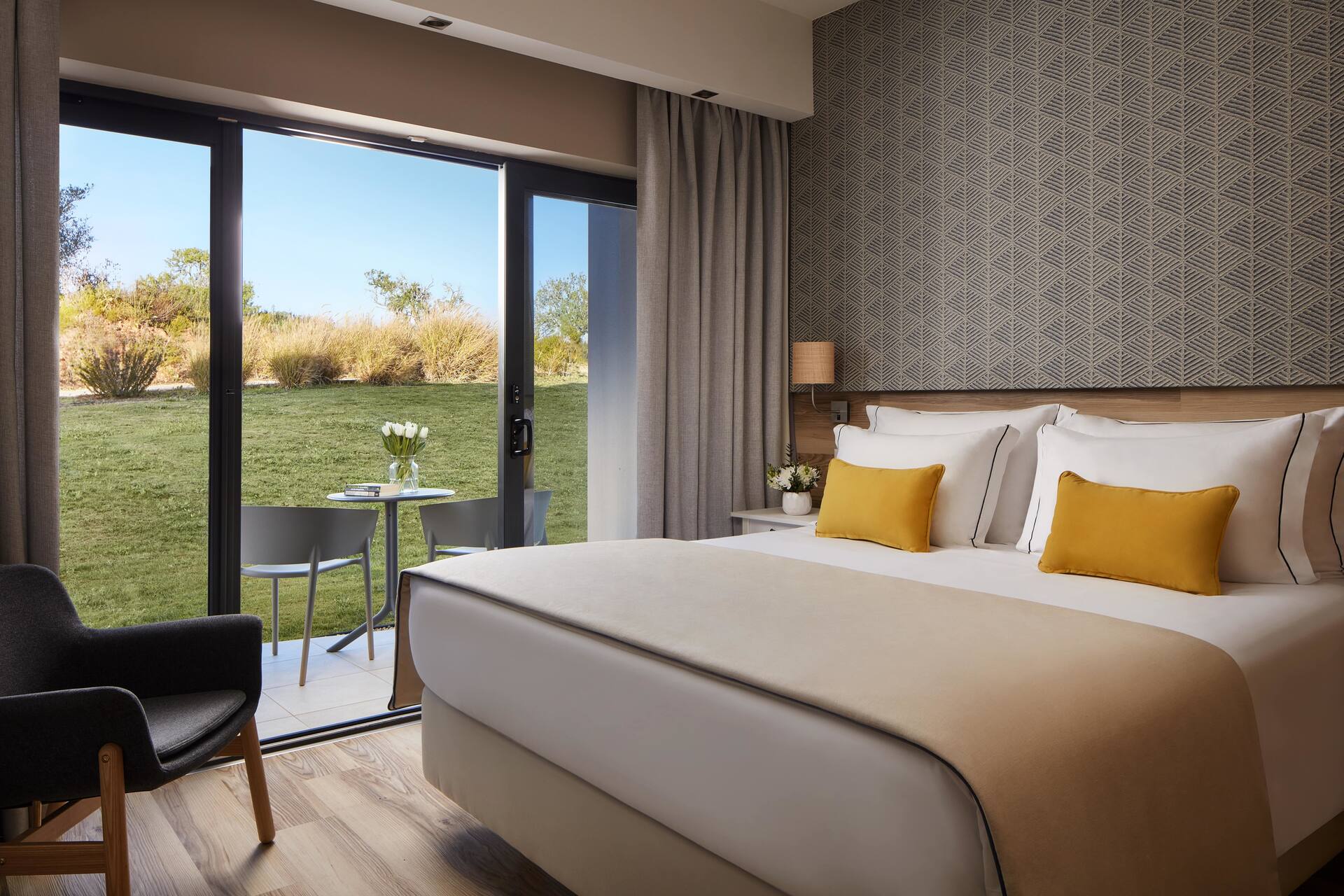 <p>Deluxe-perhehuone</p>