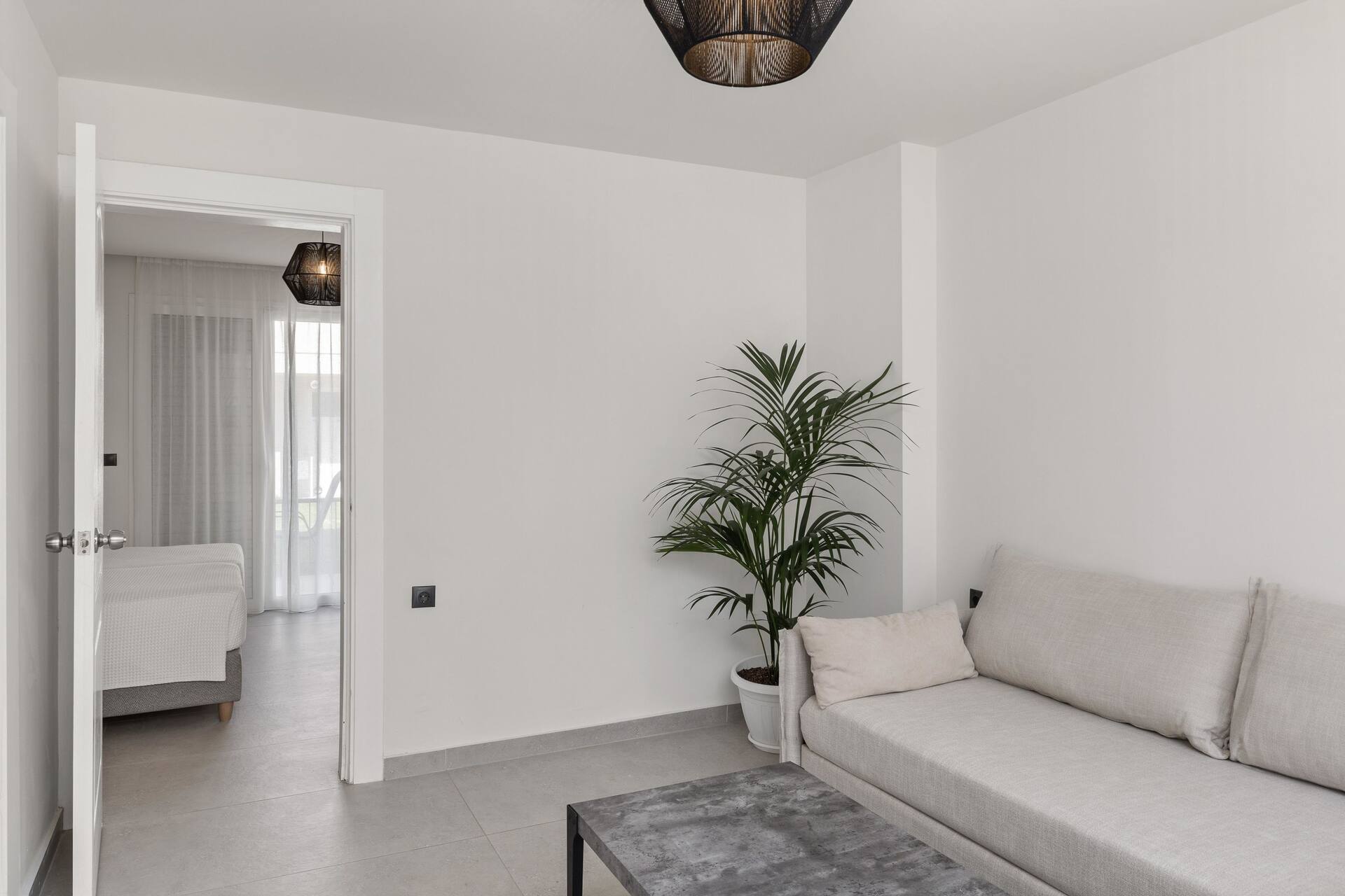 <p>Superior-perhehuone</p>