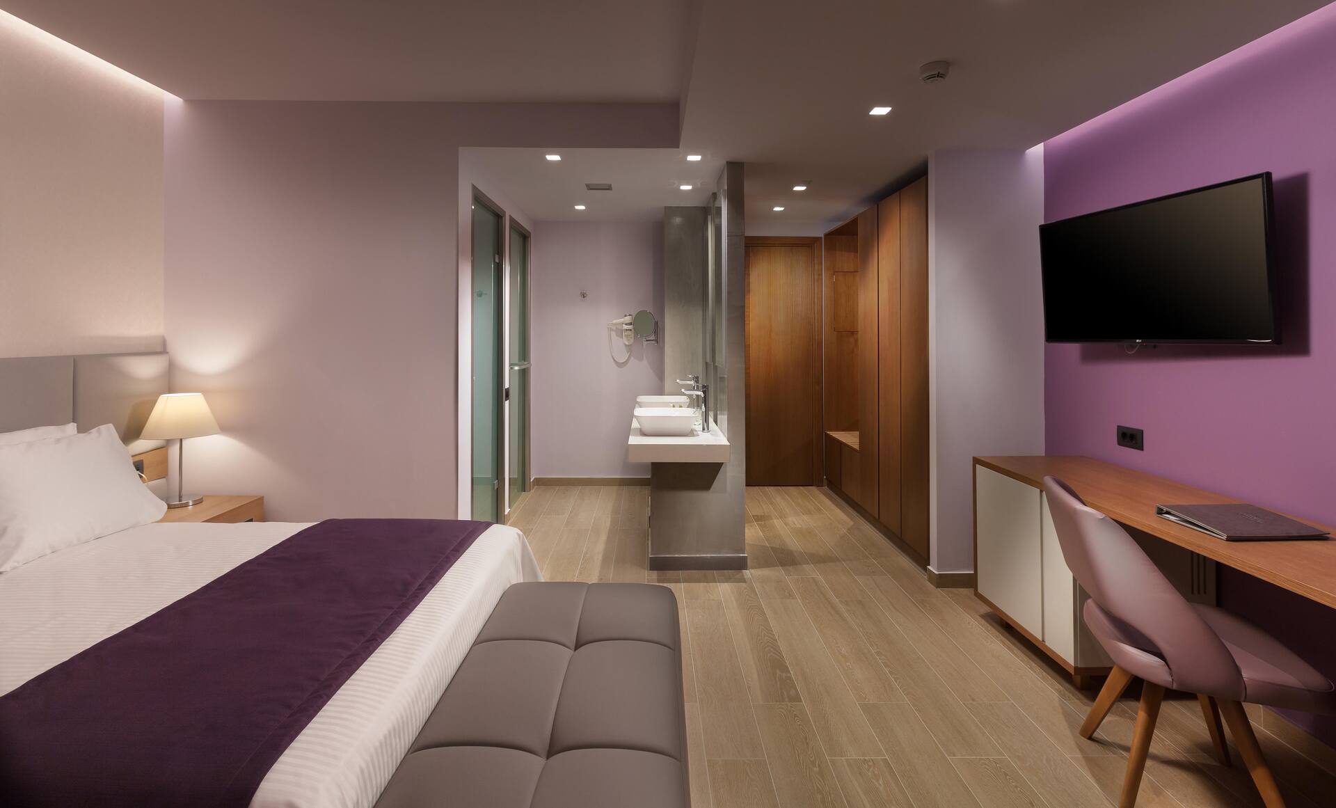 <p>kahden / yhden hengen huone</p>