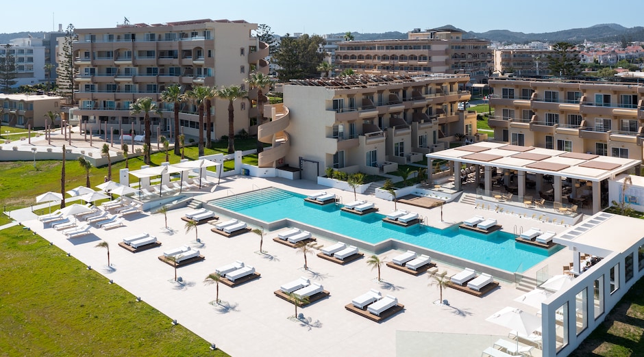 Sun Beach Resort 11 - <p>Allasalue vain aikuisille</p>