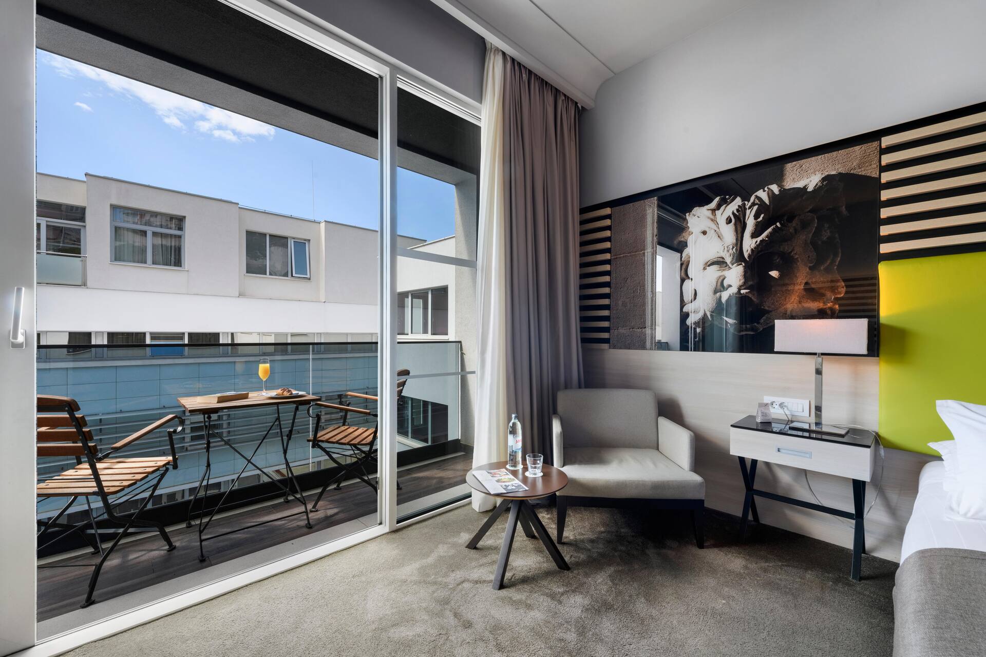 <p>Executive-huone</p>