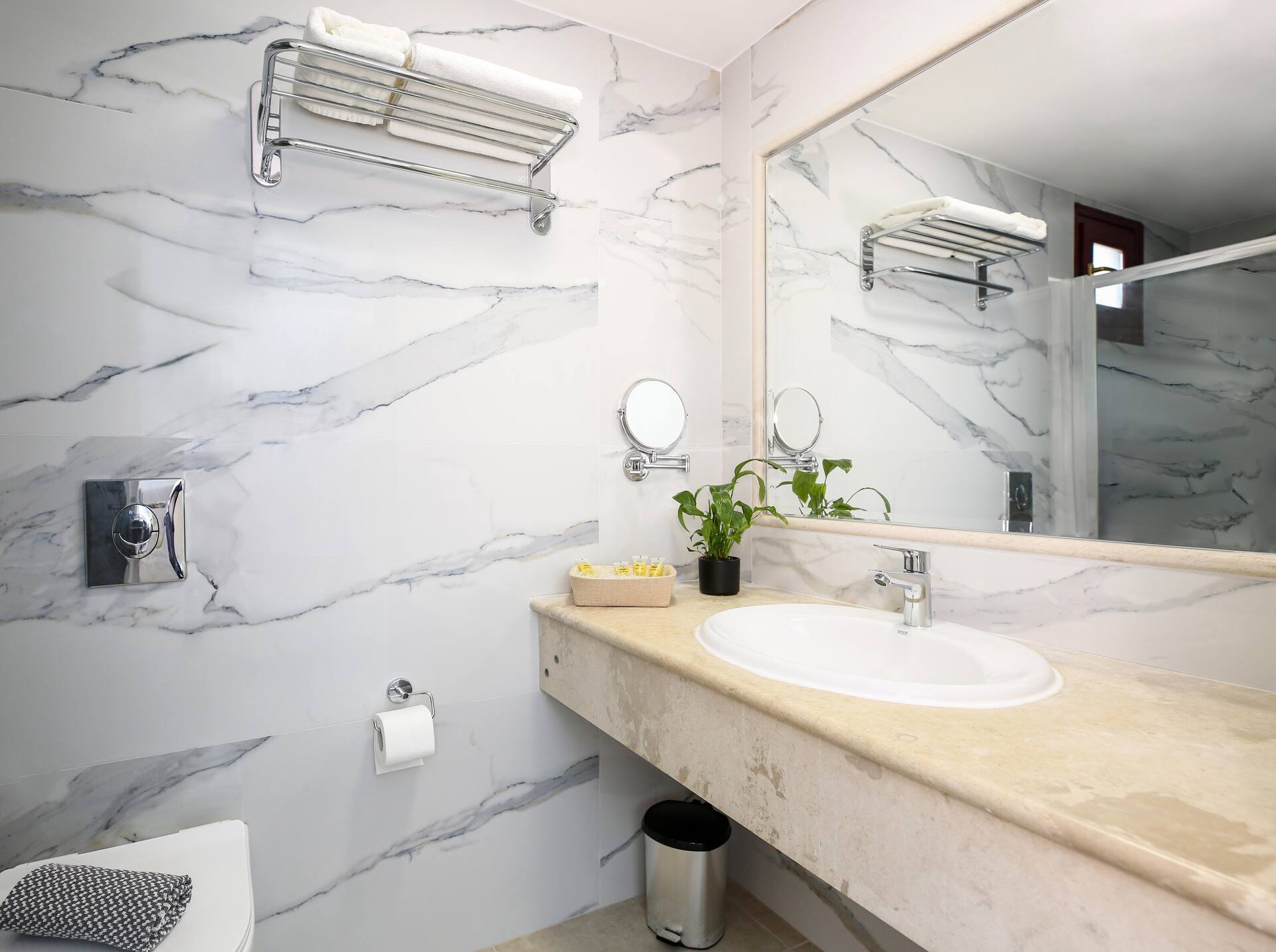 <p>Superior-huone</p>