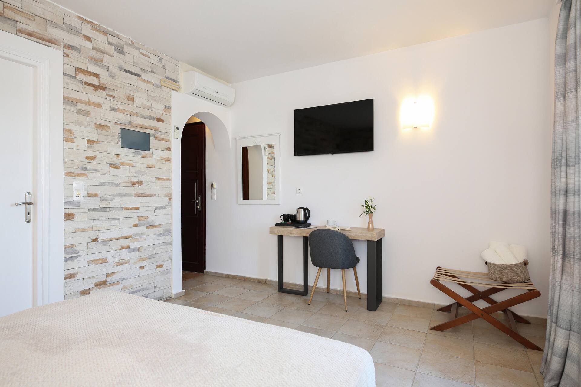 <p>Superior-huone</p>