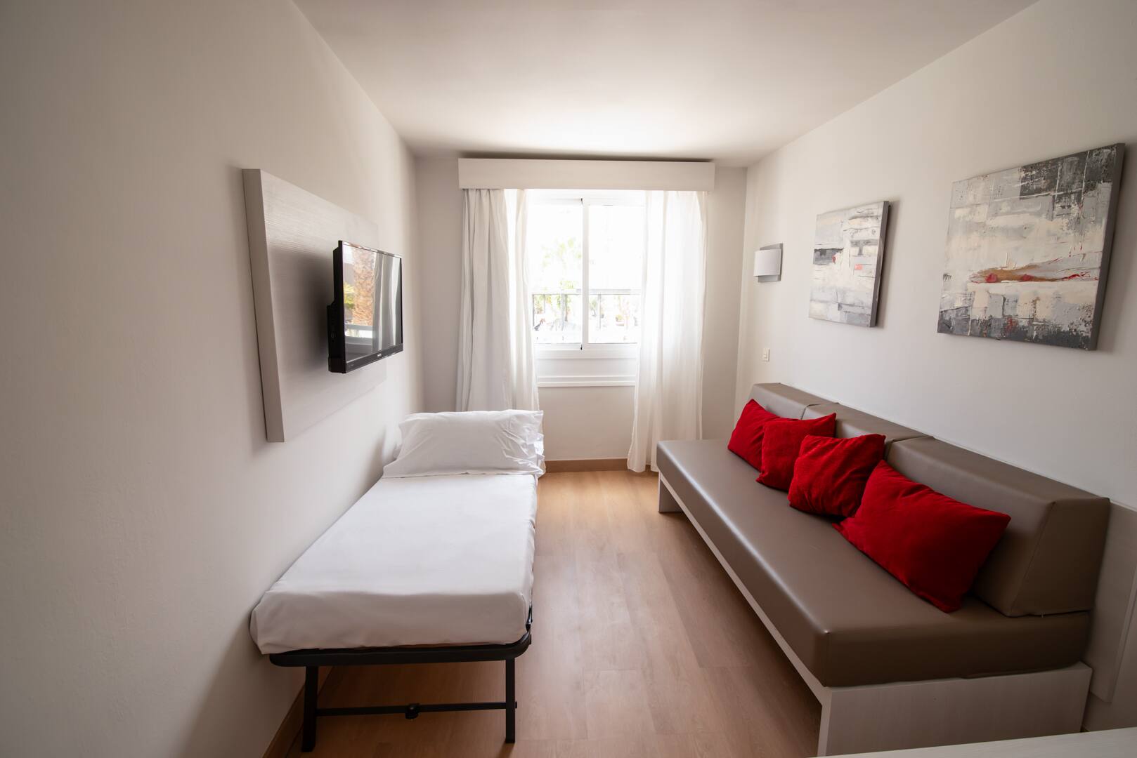 <p>Juniorsviitti</p>