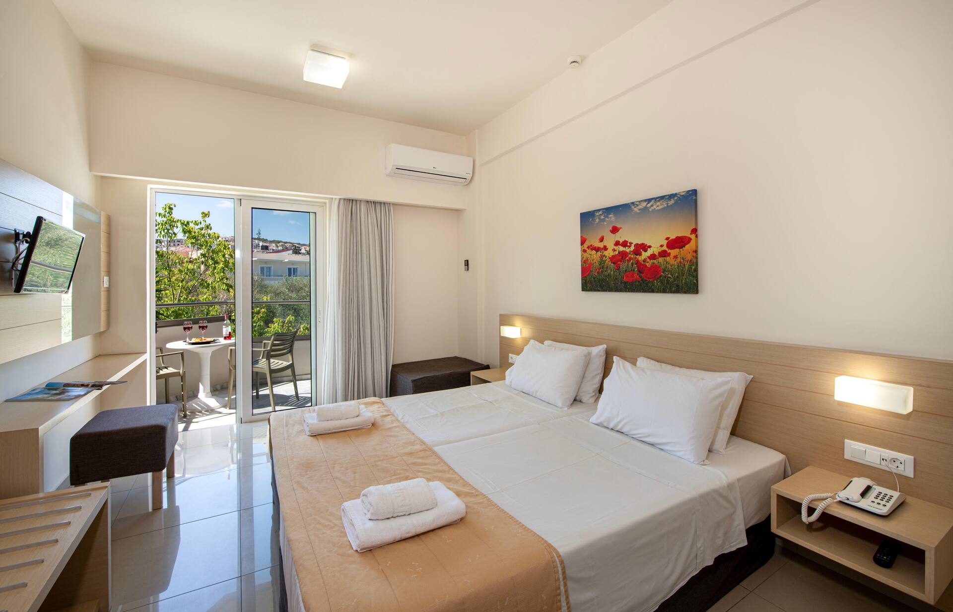 <p>Yksiö, parveke</p>