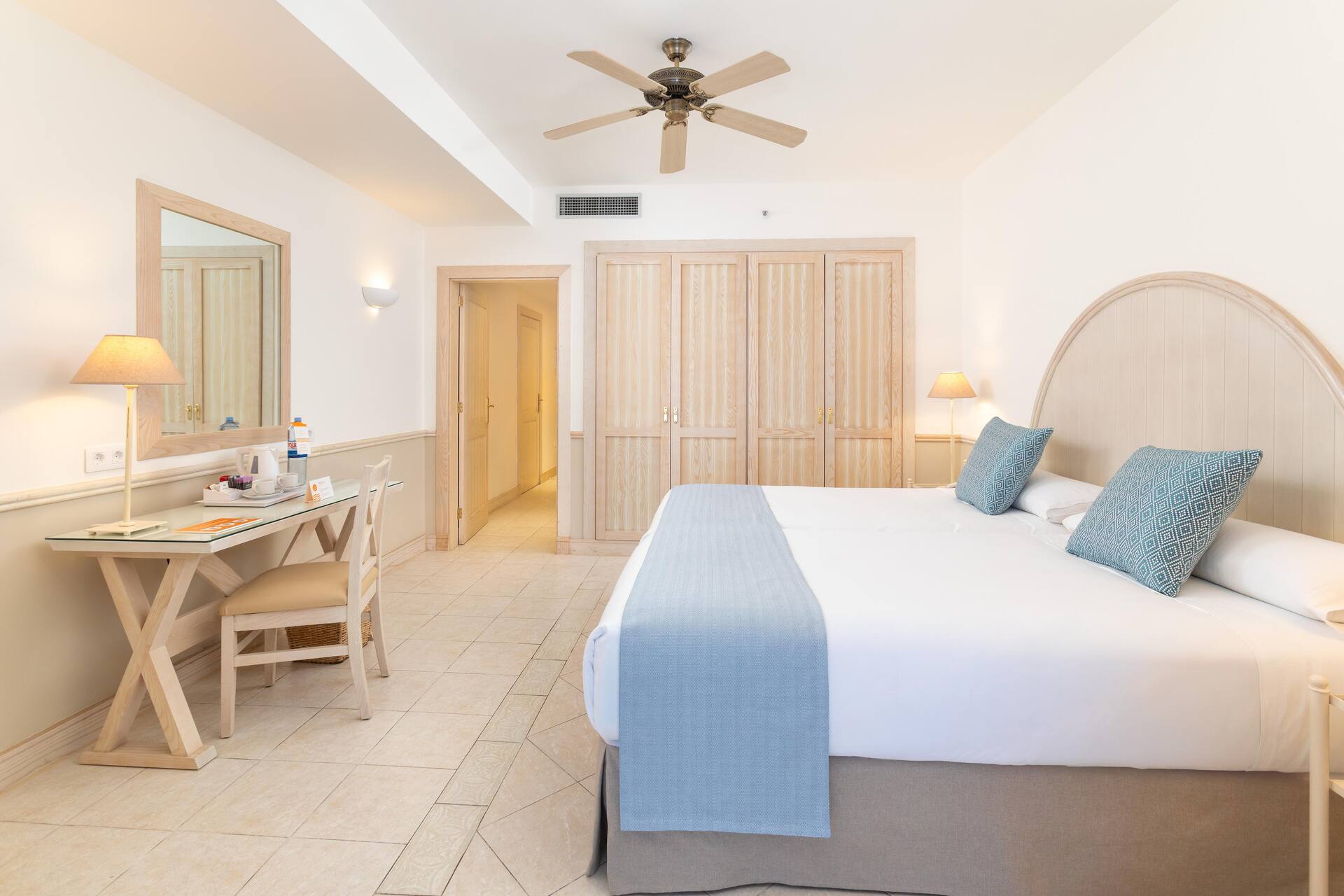 <p>Gold Level -seniorsviitti</p>