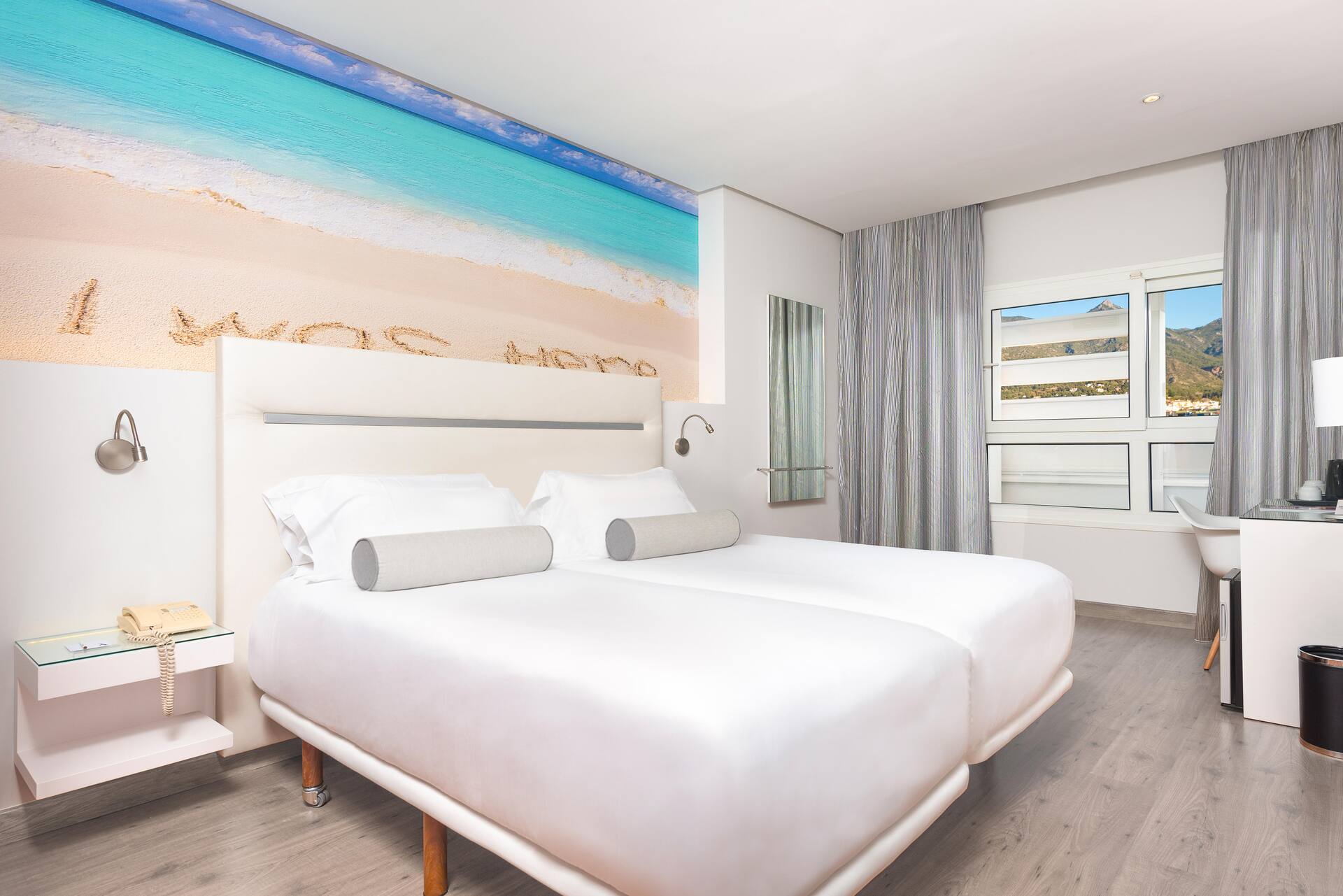 <p>Kahden hengen huone</p>