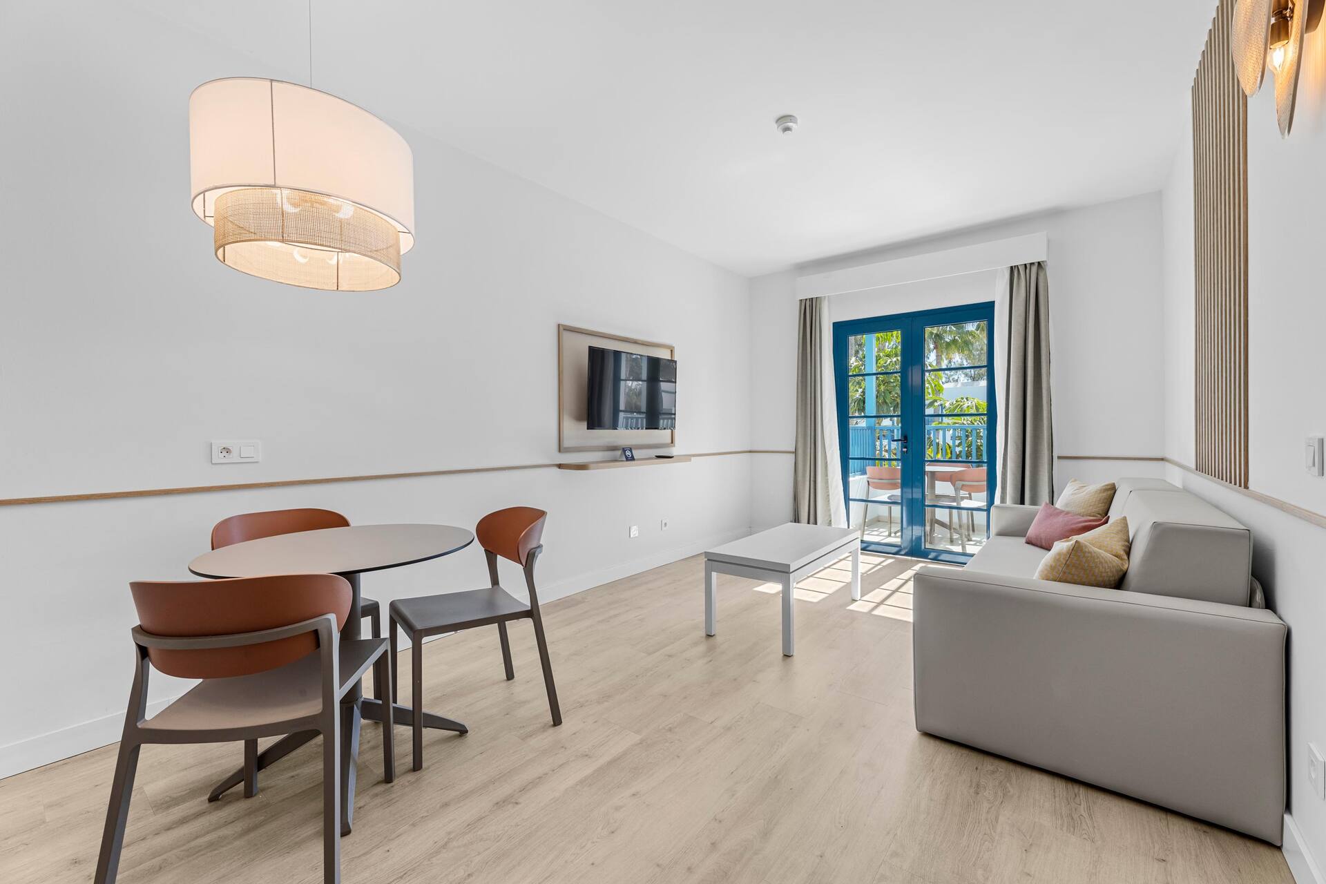 <p>Deluxe-kaksio</p>