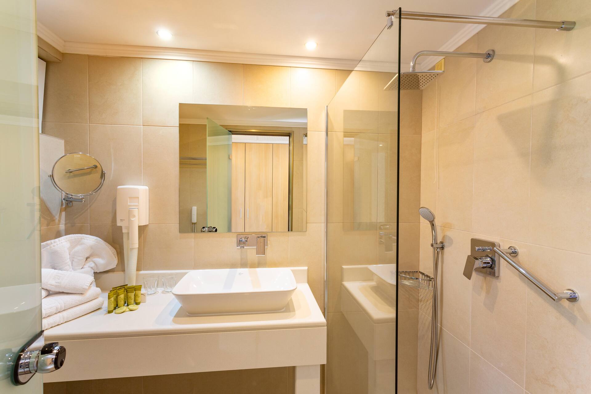 <p>Perhe-bungalow</p>