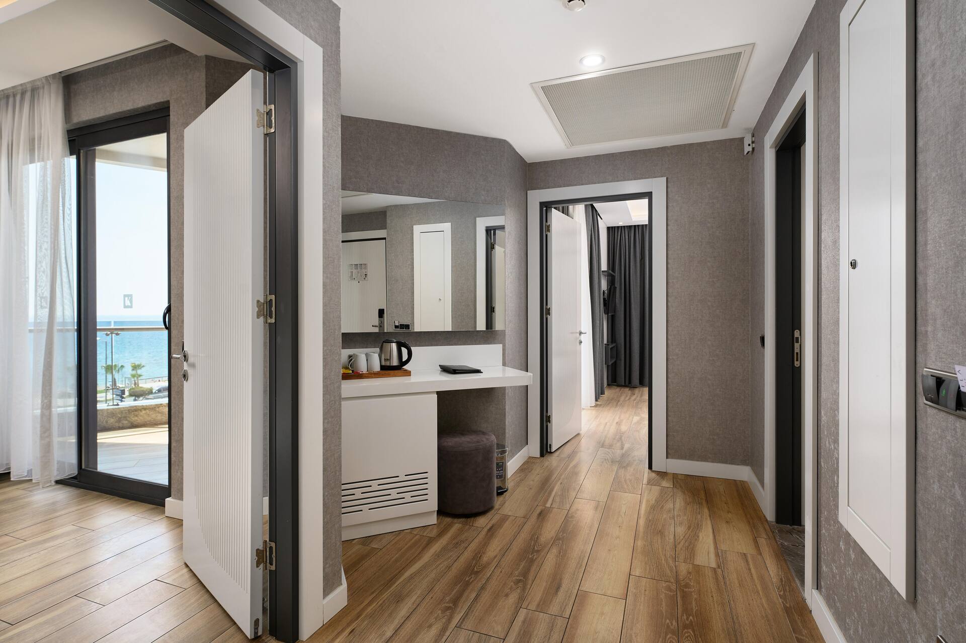 <p>Deluxe-perhehuone</p>