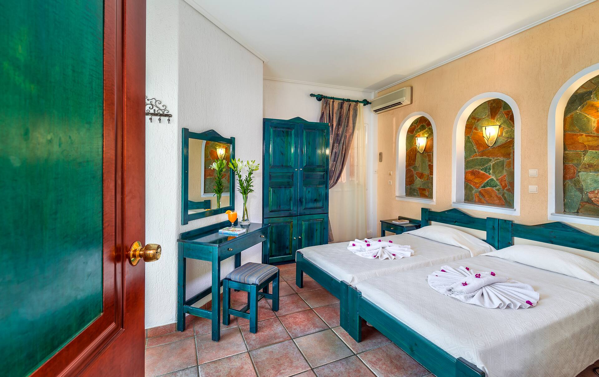 <p>huoneisto, kaksi makuuhuonetta</p>