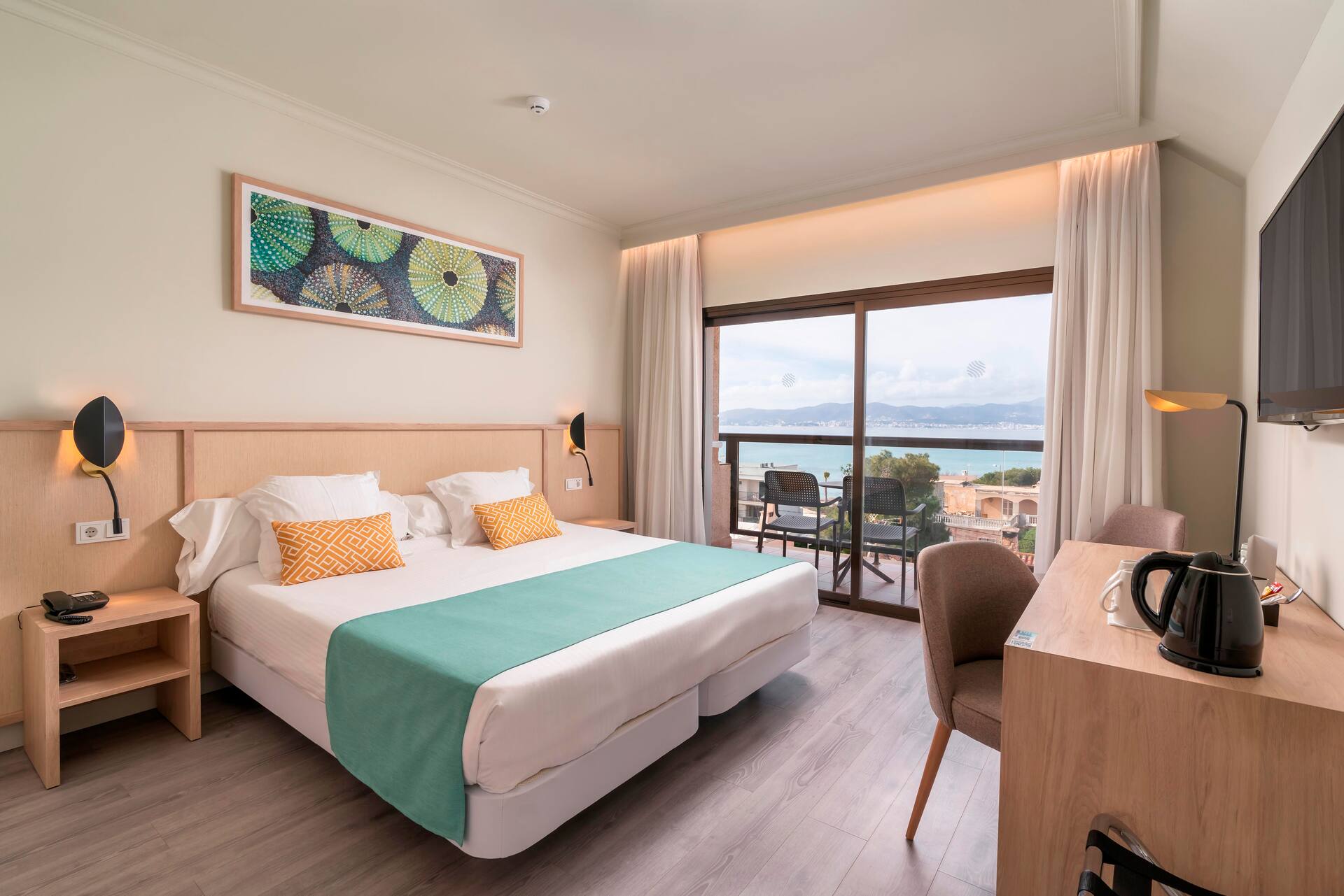 <p>kahden hengen huone, merinäköala</p>