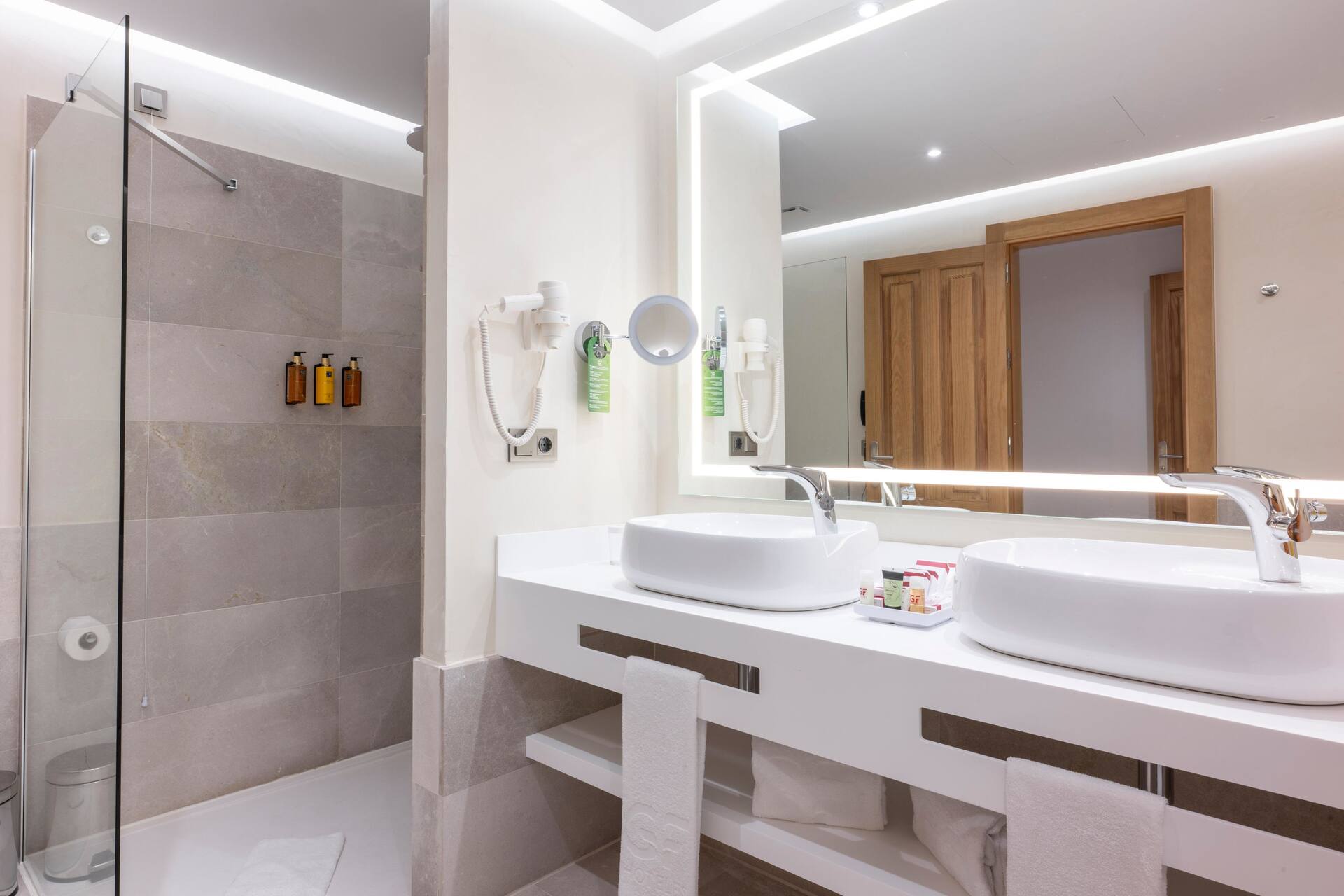 <p>Senior-sviitti</p>