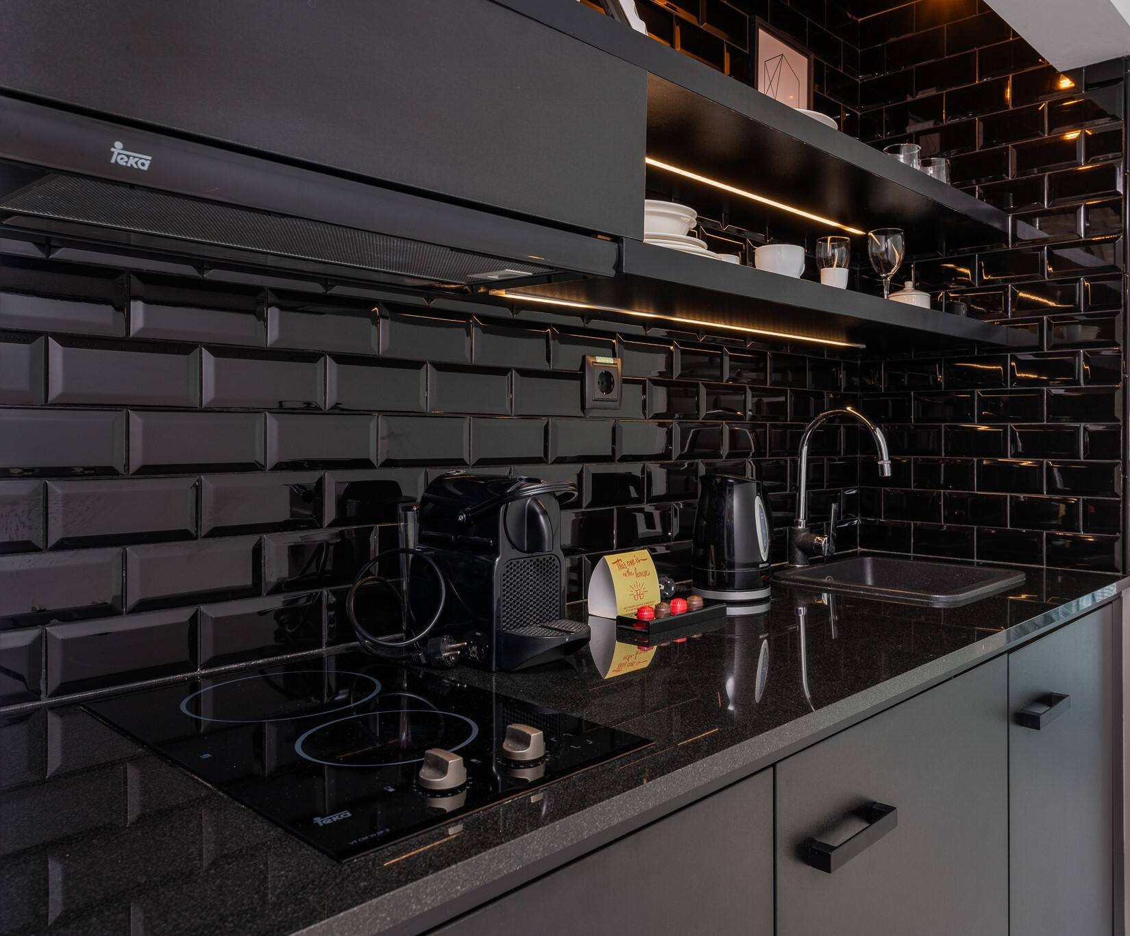 <p>Kahden hengen huone</p>