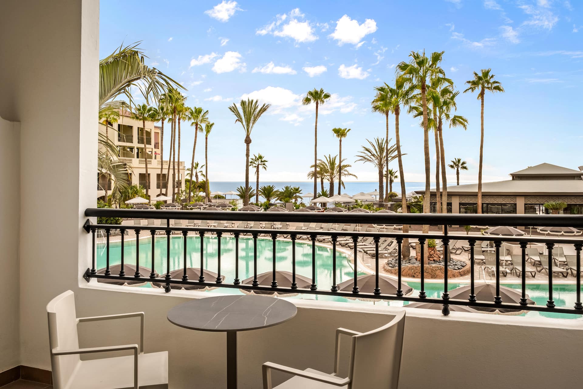 <p>Deluxe-juniorsviitti meren puolella</p>