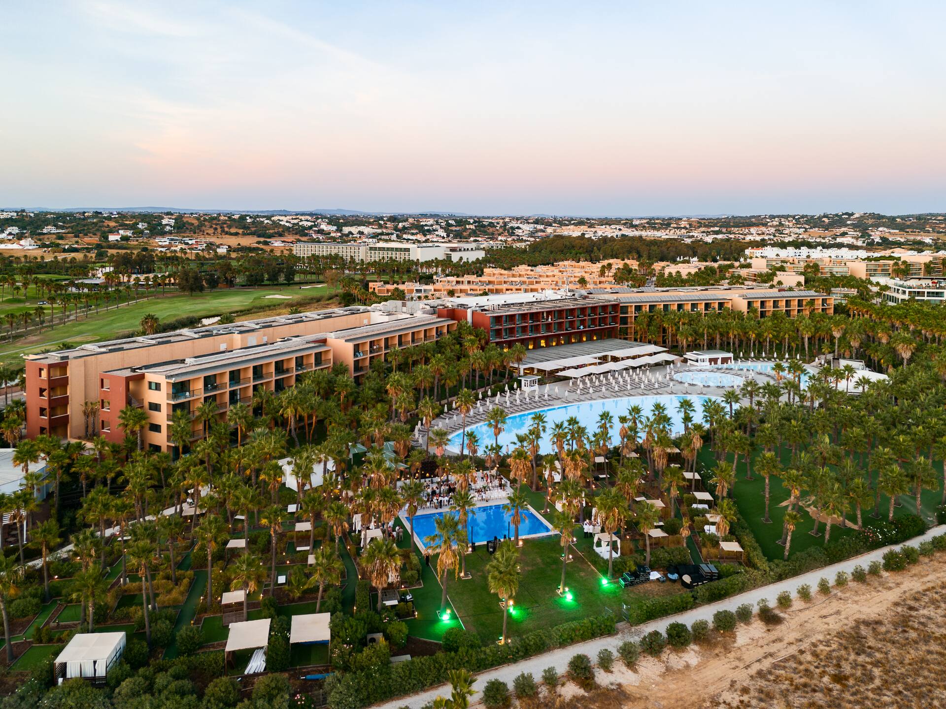 Wine & Books by the Sea, Algarve Resort, Salgados