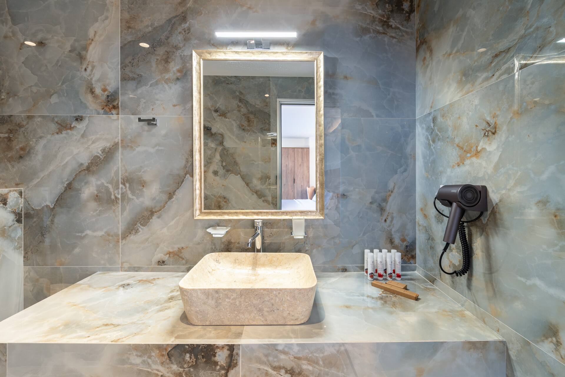 <p>Superior-sviitti, parveke, jolla yksityinen poreallas</p>