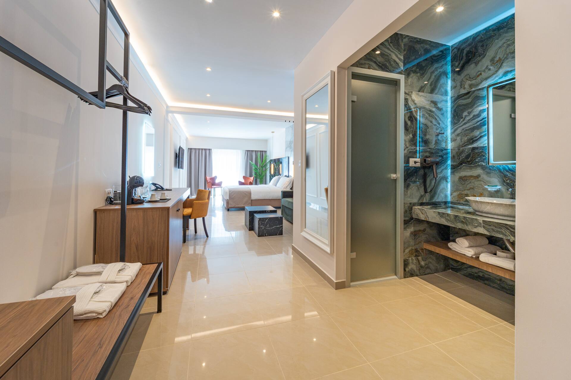 <p>Deluxe Queen -sviitti kolmelle</p>